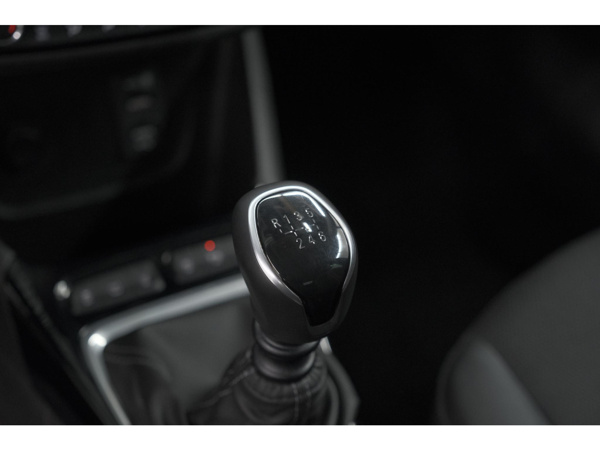 Opel Crossland Turbo 110 GS Line | Trekhaak | Camera | Apple Carplay | Navigatie | Parkeersensoren voor + Achter