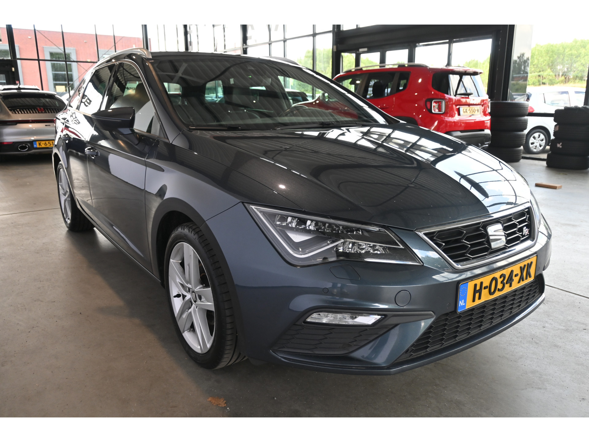 SEAT Leon ST 1.0 TSI FR Ultimate Edition Clima Navigatie Stoelverwarming Rijklaarprijs Inruil Mogelijk!
