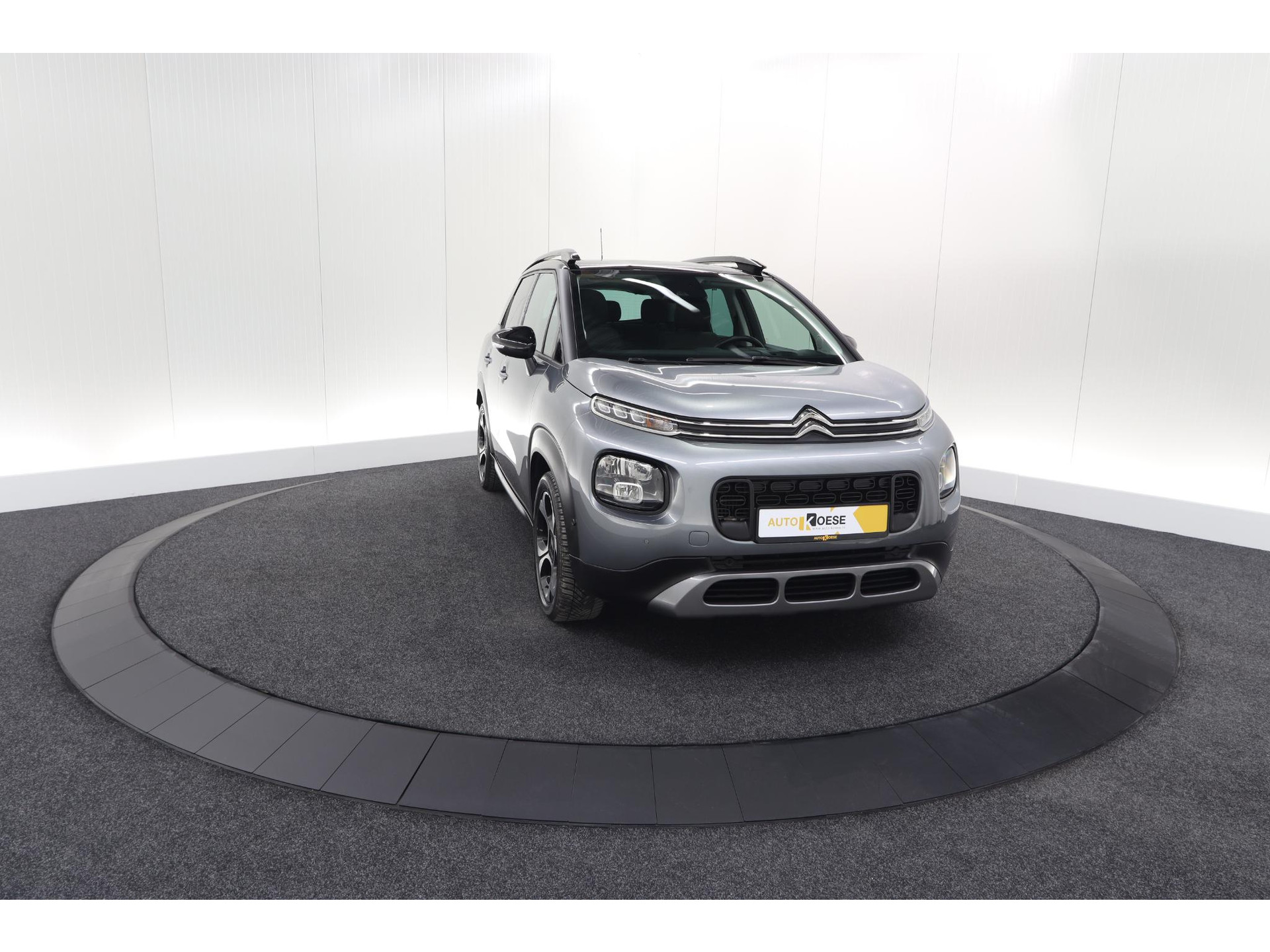 Citroen C3 Aircross PureTech 110 EAT6 Shine | Trekhaak | Panoramadak | Head-Up Display | Camera | Navigatie