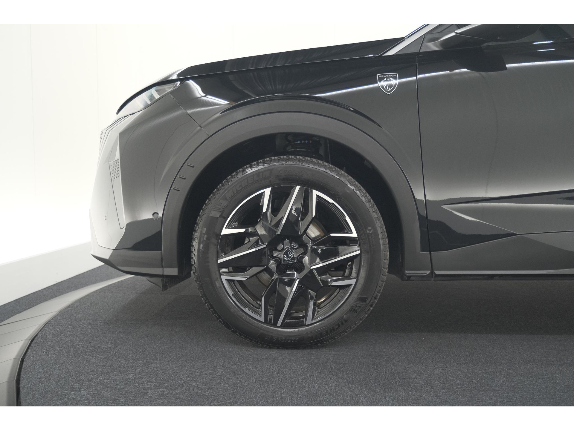 Peugeot 3008 1.2 Hybrid 136 GT | Panoramadak | 360 Camera | Stoelverwarming | Elektrische Kofferklep | Allseason Banden