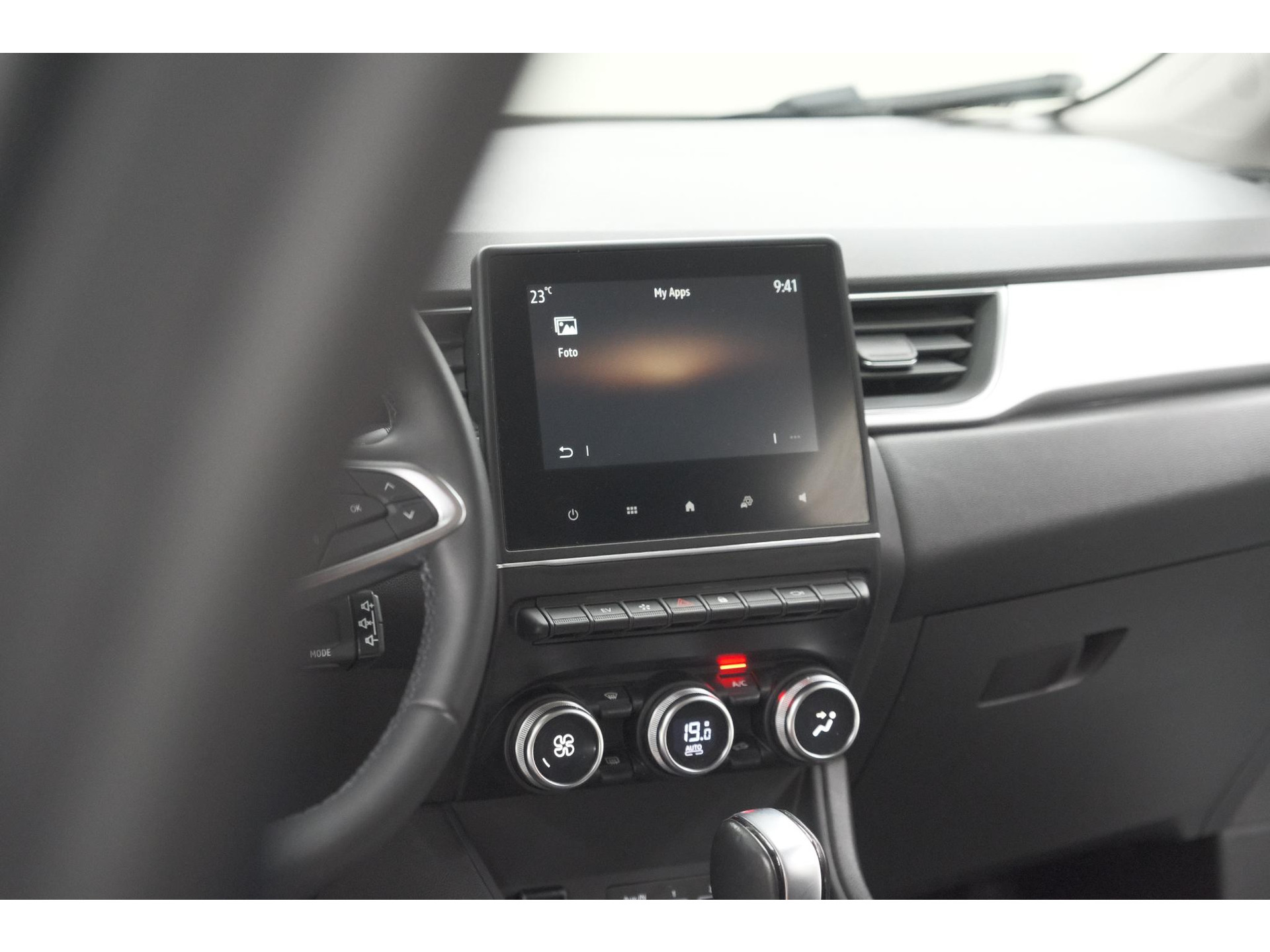 Renault Captur 1.6 E-Tech full hybrid 145 techno | Camera | Parkeersensoren | Climate control | Keyless