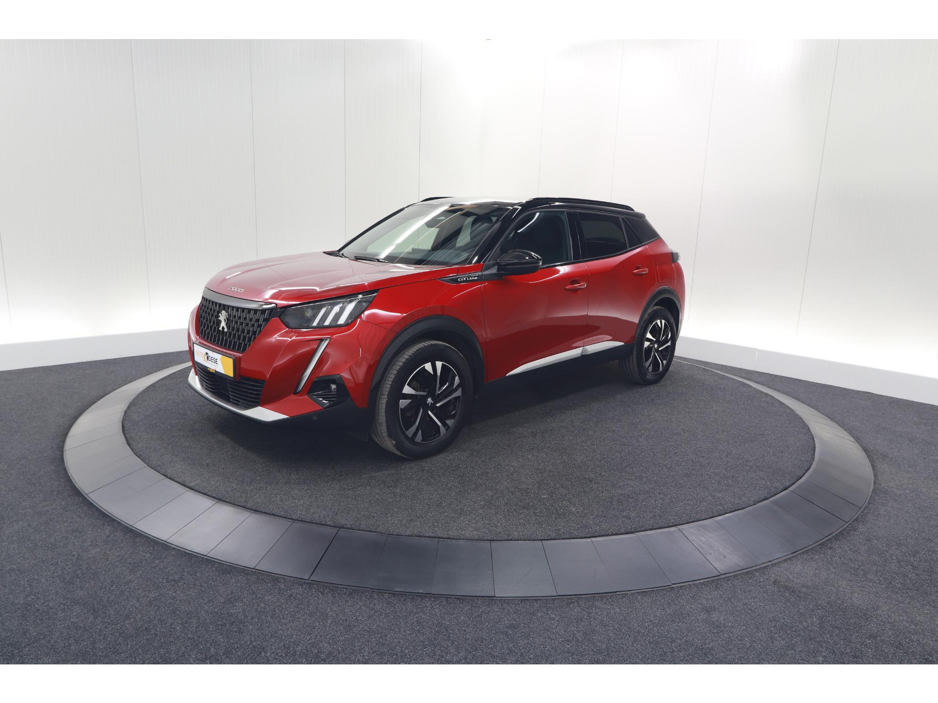 Peugeot 2008 PureTech 130 GT-Line | Trekhaak | Camera | Apple Carplay | Parkeersensoren