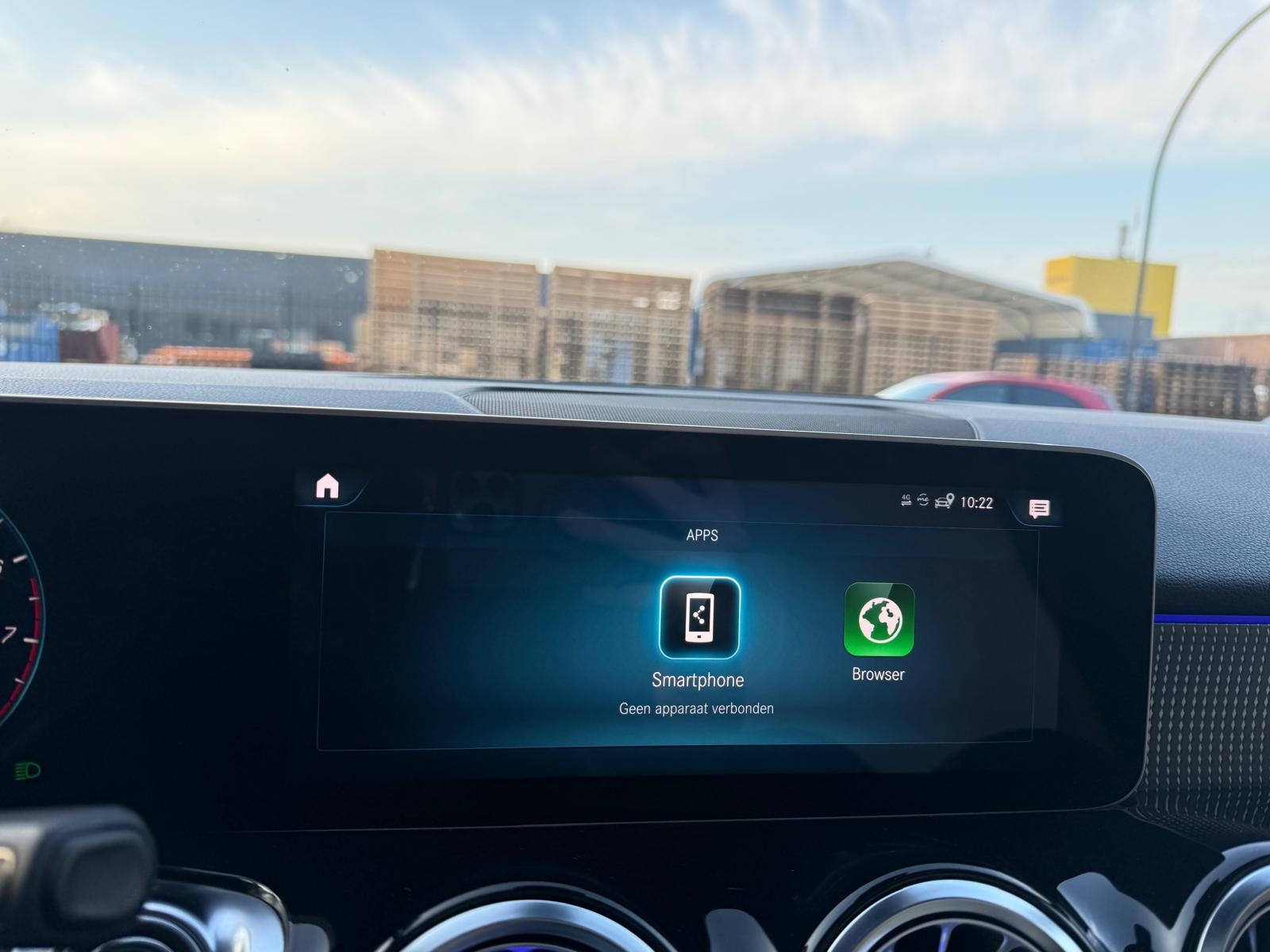 Mercedes-Benz GLB 250 4MATIC Advantage | 1E EIGENAAR | 3/6/12MND GARANTIE | 225 PK | AUTOMAAT | LED | MEMORY | CARPLAY | PANODAK | CRUISE |