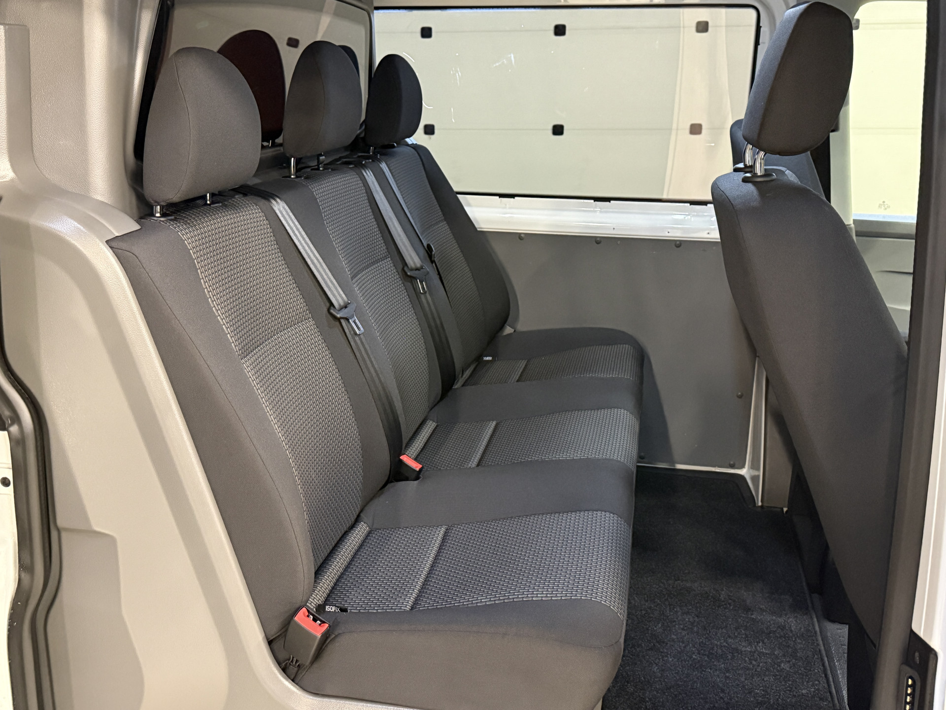 Volkswagen Transporter 2.0 TDI L2H1 30 DC Highline | Origineel NL | Apple carplay  | Camera | Trekhaak |