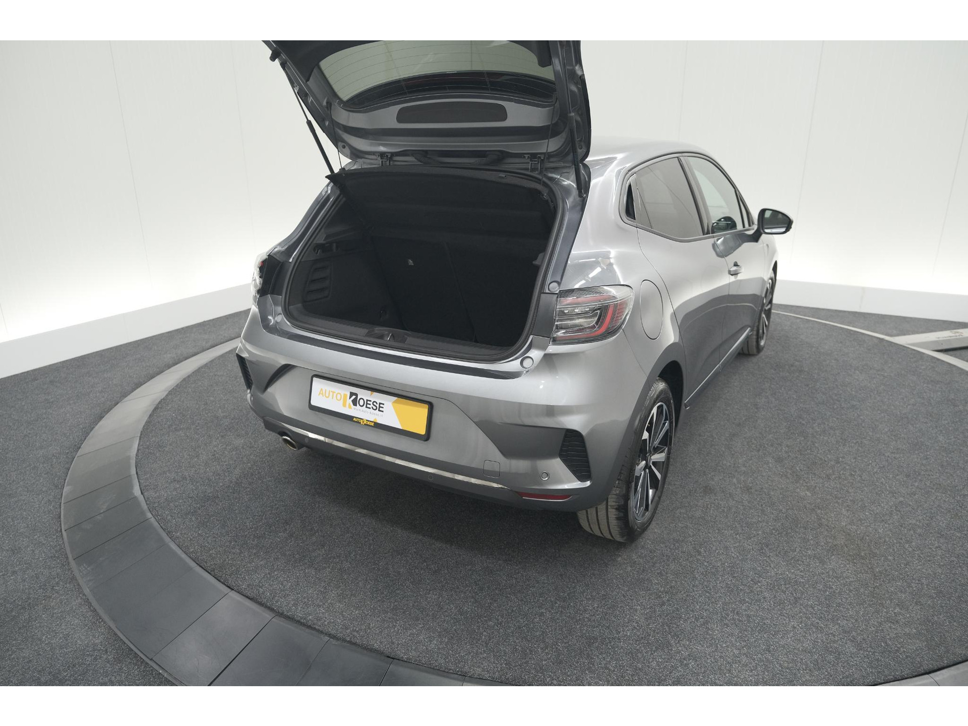 Renault Clio TCe 90 GPF techno | 360 Camera | Dodehoekdetectie | Adaptieve Cruise Control