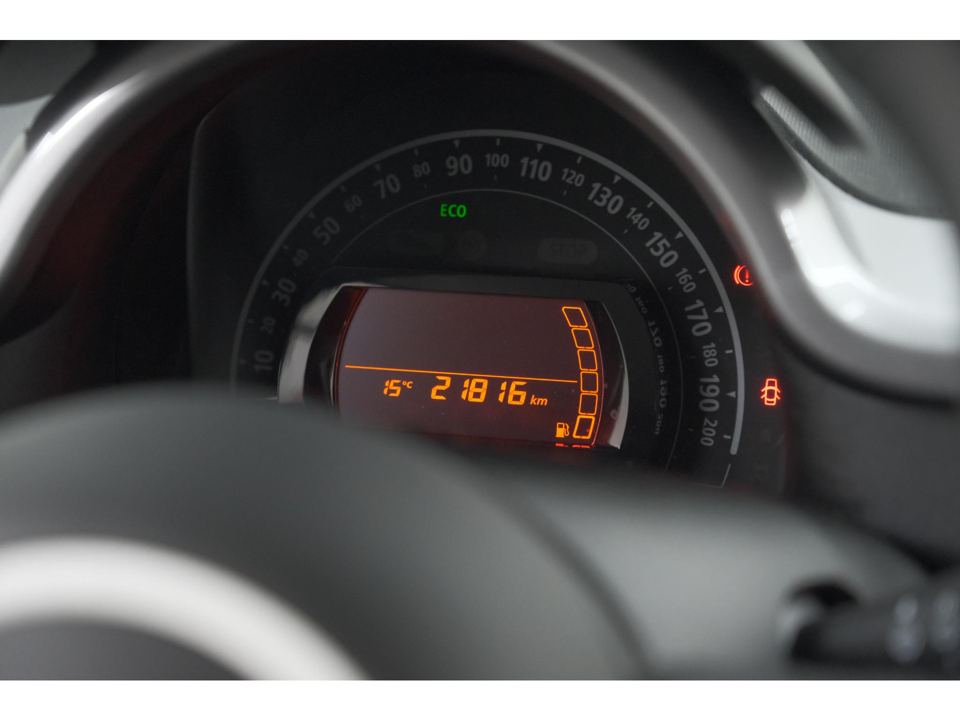 Renault Twingo 1.0 SCe Limited | Automaat | Parkeersensoren | Allseason Banden | Bluetooth Radio