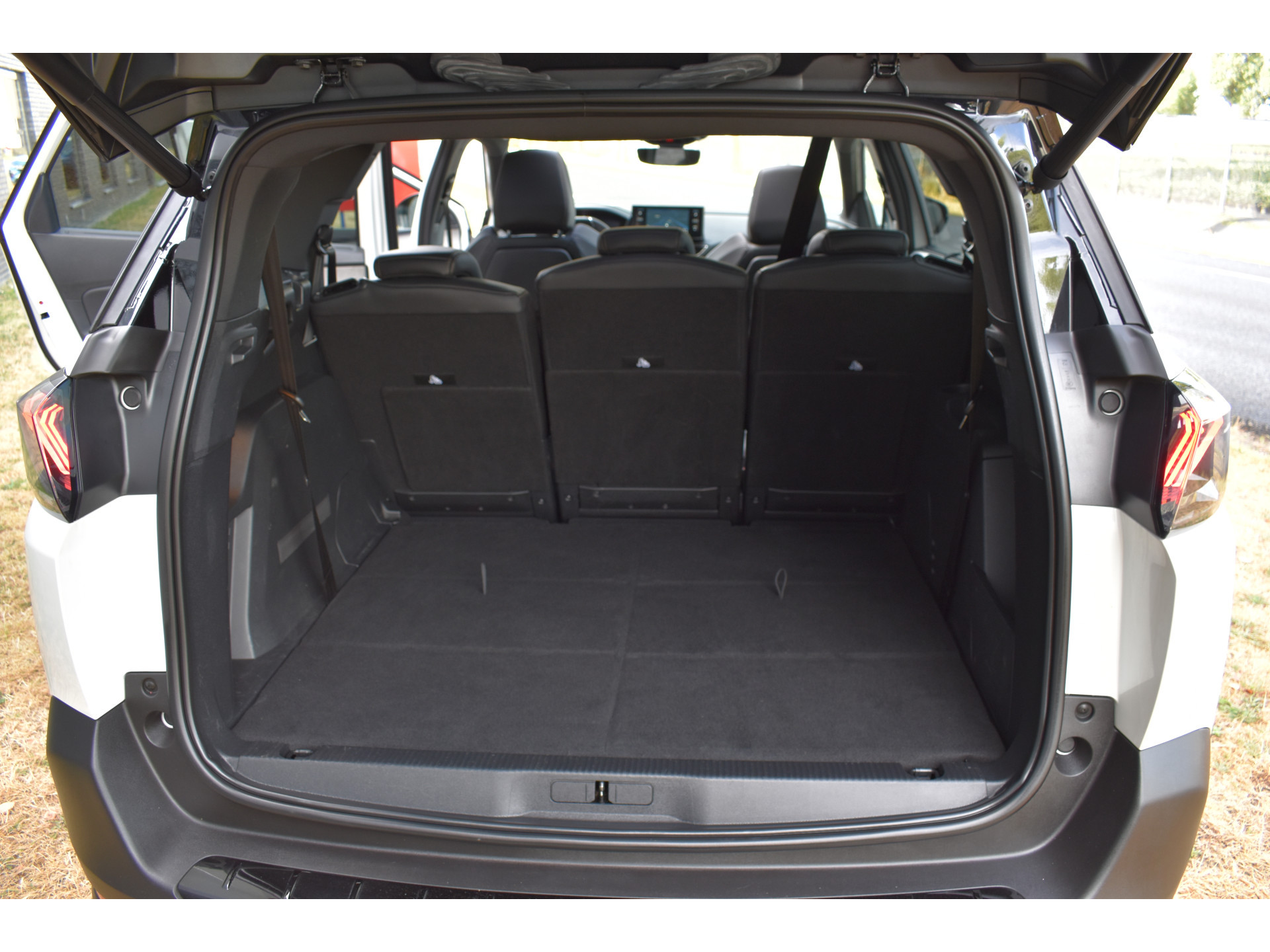 Peugeot 5008 1.2 GT 7-persoons Pano Automaat Navi