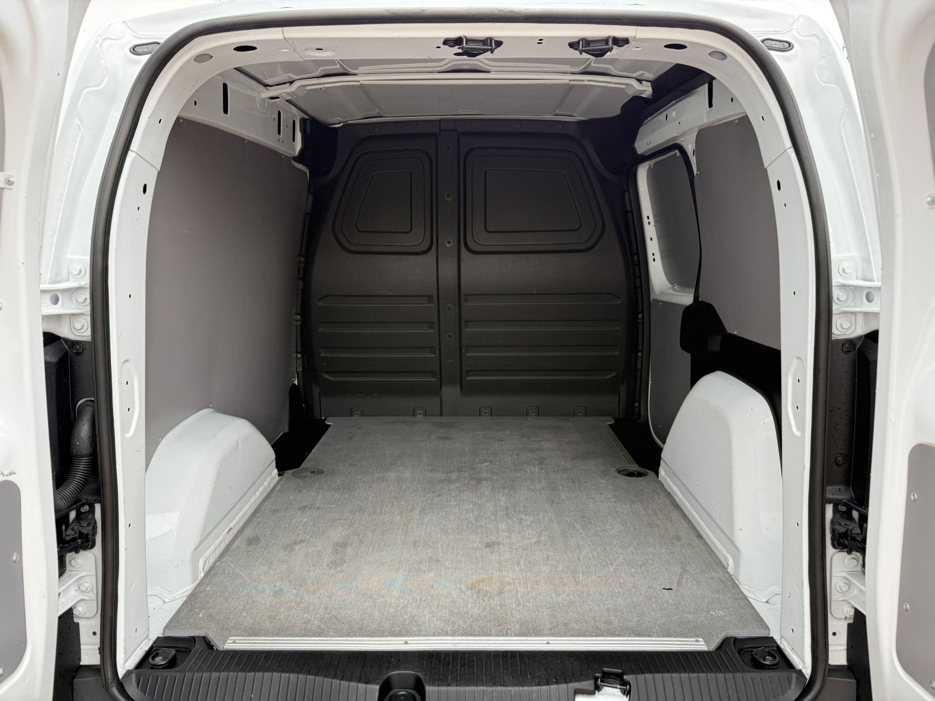 Mercedes-Benz Citan Pro 1.3 102PK **Benzine** L1 LED Airco Cruise control 1500kg Trekhaak Camera Carplay