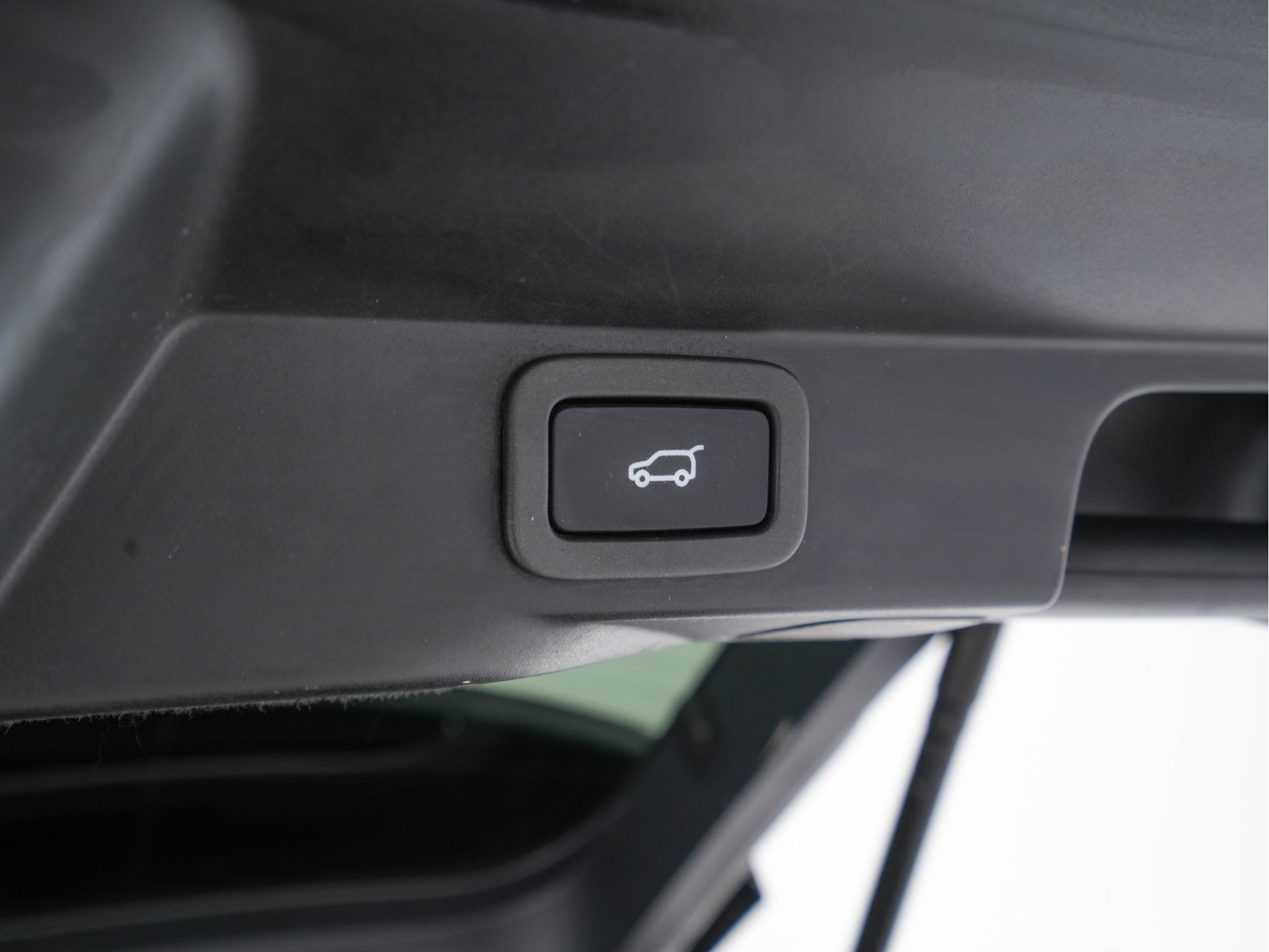 Land Rover Range Rover Sport 3.0 TDV6 HSE Dynamic [ 7-Pers ] Aut. *PANO | LEATHER | BI-XENON | NAVI-FULLMAP | CAMERA | CRUISE | HEAD-UP | MEMORY-PACK | HEATED-COMFORTSEATS | PRIVACY-GLASS | SHIFT-PADDLES | TOWBAR | 20"ALU*