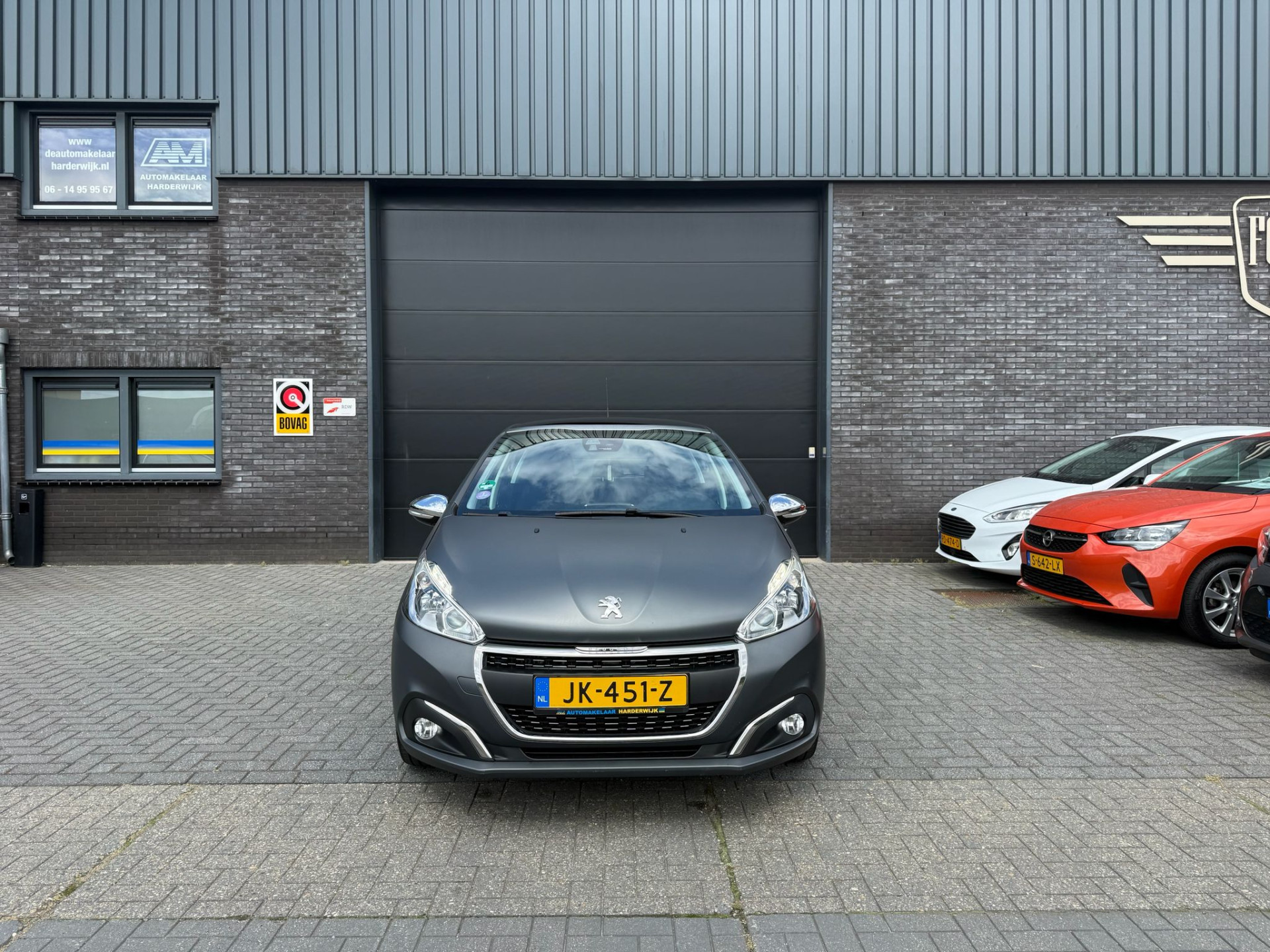 Peugeot 208 1.2 110PK Allure | 2E EIGENAAR | 3/6/12MND GARANTIE | PANO | DAB | CARPLAY | NAVI | CRUISE | JBL | AIRCO | TREKHAAK | MAT |