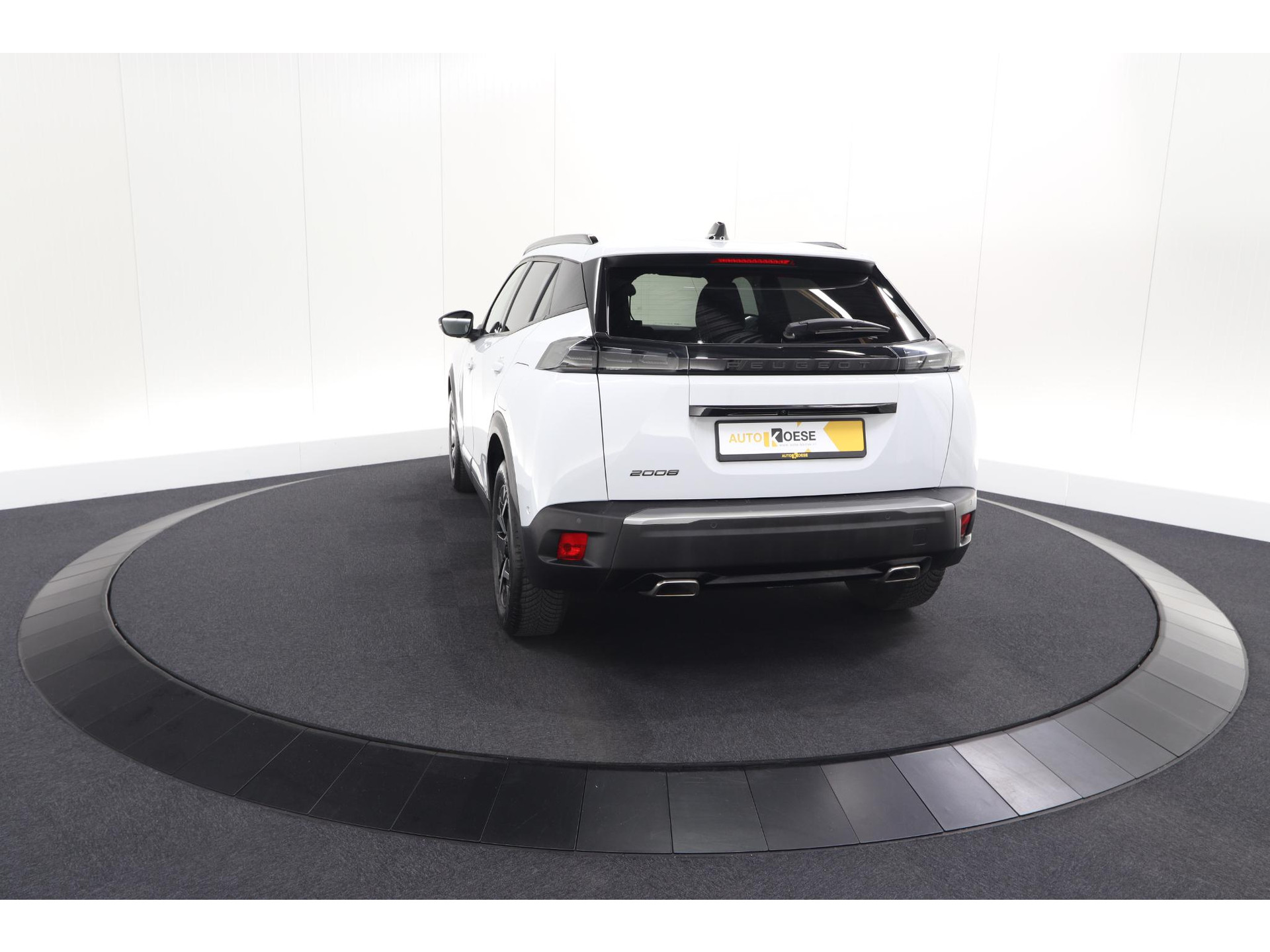 Peugeot 2008 PureTech 130 EAT8 Allure | 360 Camera | Dodehoekdetectie | Apple Carplay | Navigatie