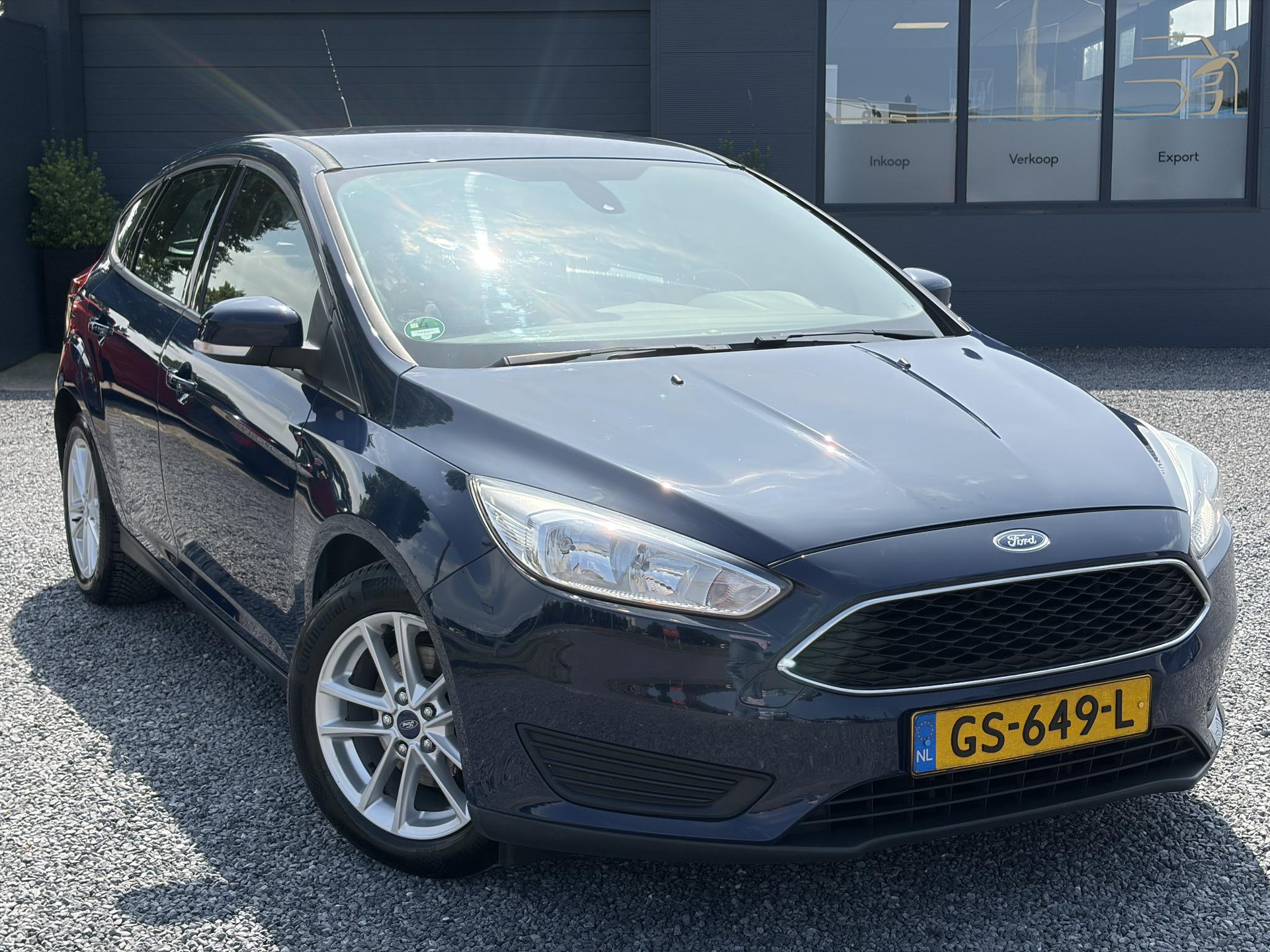 Ford Focus 1.0 Trend Edition Dealer Onderhouden,Trekhaak,Navi,Airco,Cruise,2e Eigenaar,N.A.P,102pk,Apk tot 09-2027