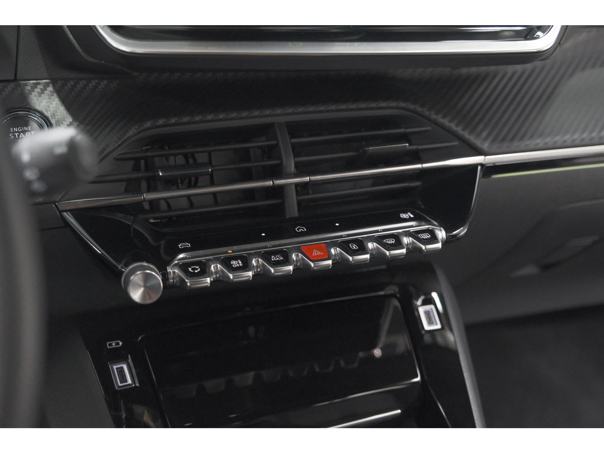 Peugeot 2008 PureTech 130 EAT8 GT | Camera | Parkeersensoren | Apple Carplay | Keyless Entry