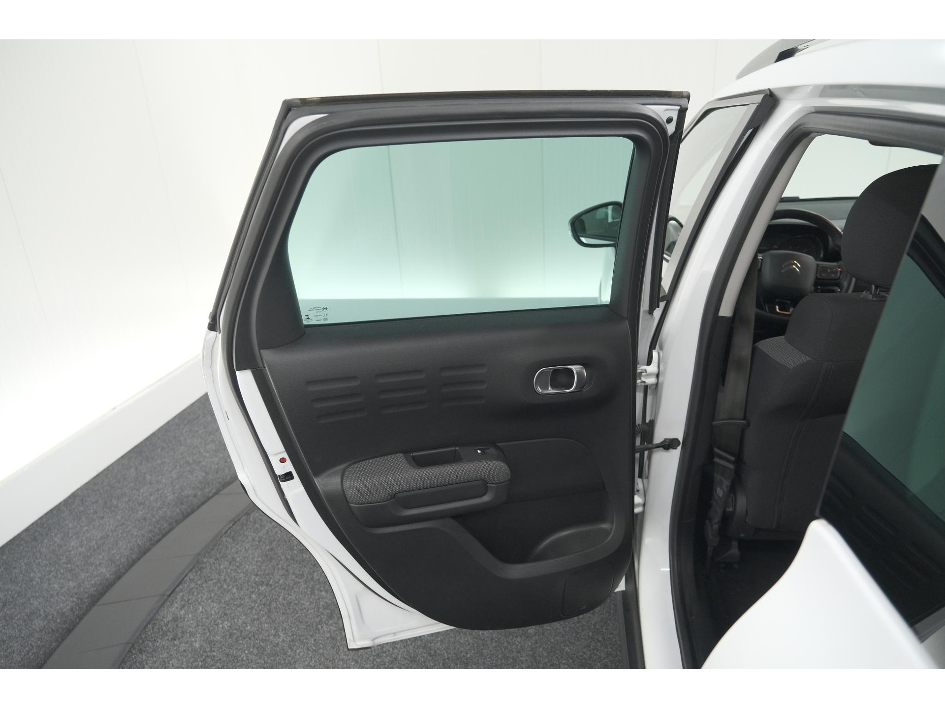 Citroen C3 Aircross PureTech 110 Feel | Navigatie | Parkeersensoren | Climate Control | Apple Carplay