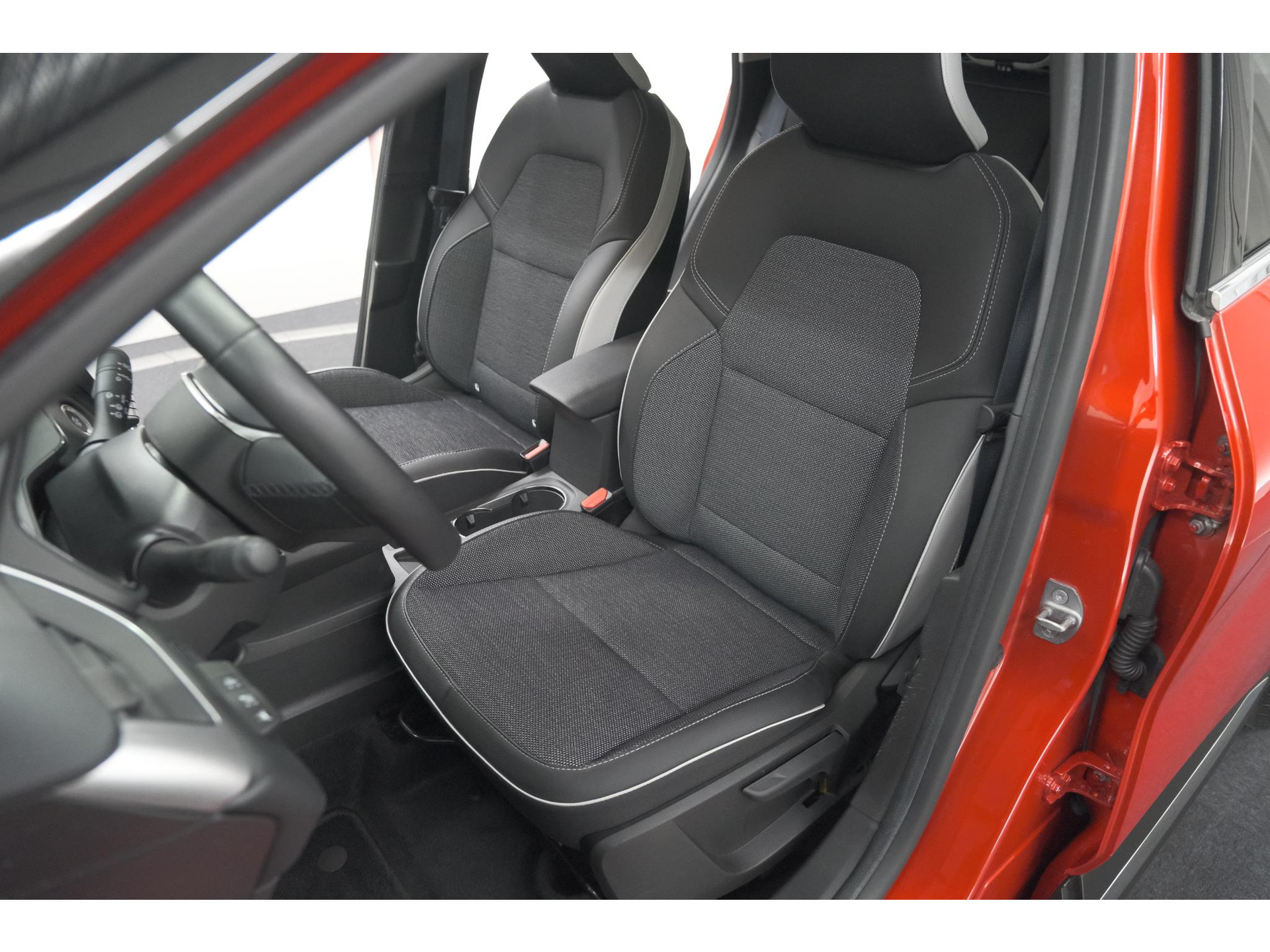 Renault Captur 1.6 E-Tech Full Hybrid 145 Techno | Navigatie | Camera | Parkeersensoren | Apple Carplay