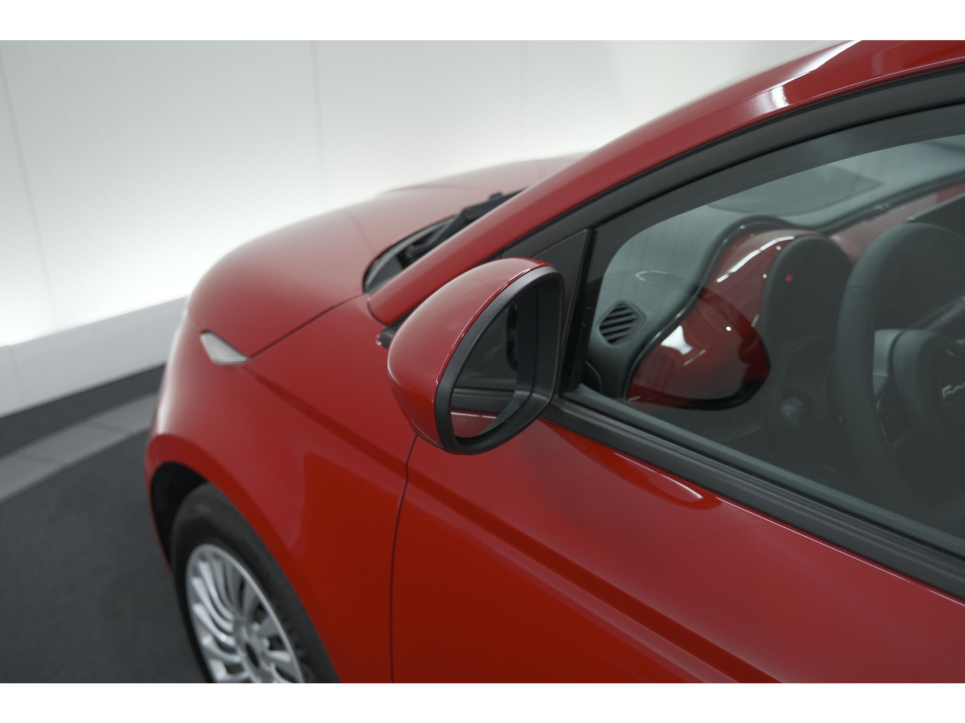 Fiat 500 Urban 42 kWh | SOH 97,9% | 3 Fase | Camera | Apple Carplay | Keyless start