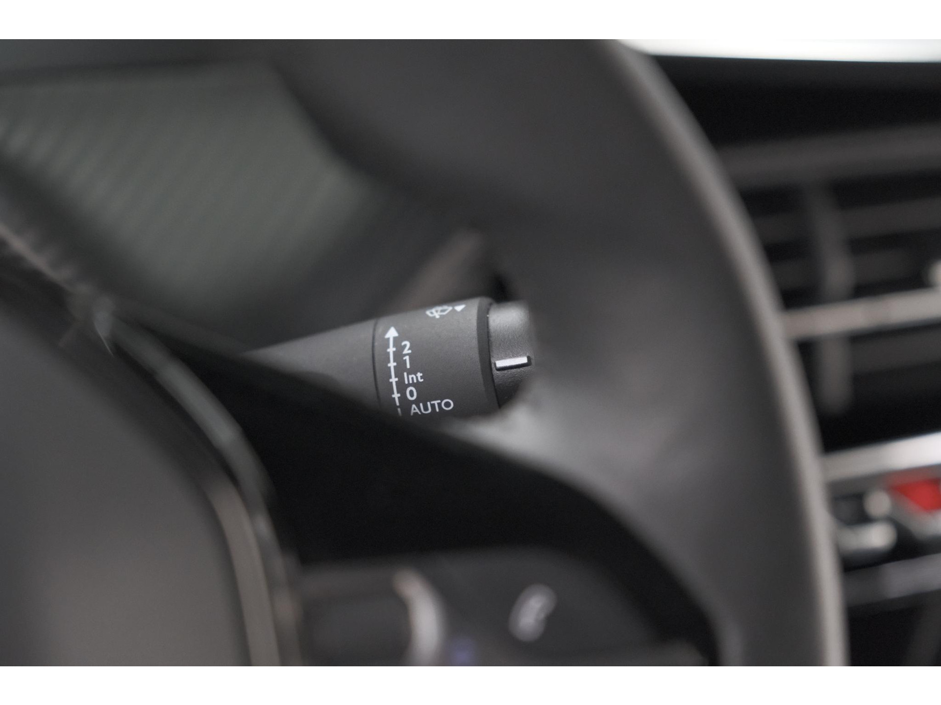 Peugeot 2008 PureTech Allure Pack | Navigatie | Parkeersensoren | Apple Carplay