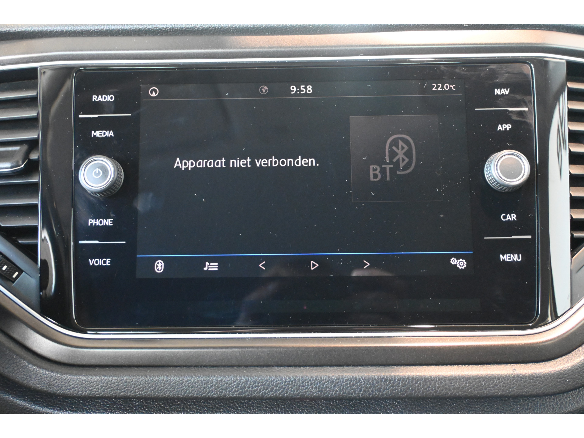 Volkswagen T-Roc 1.0 TSI Style Clima Adaptieve cruise Navigatie PDC Licht metaal Inruil mogelijk