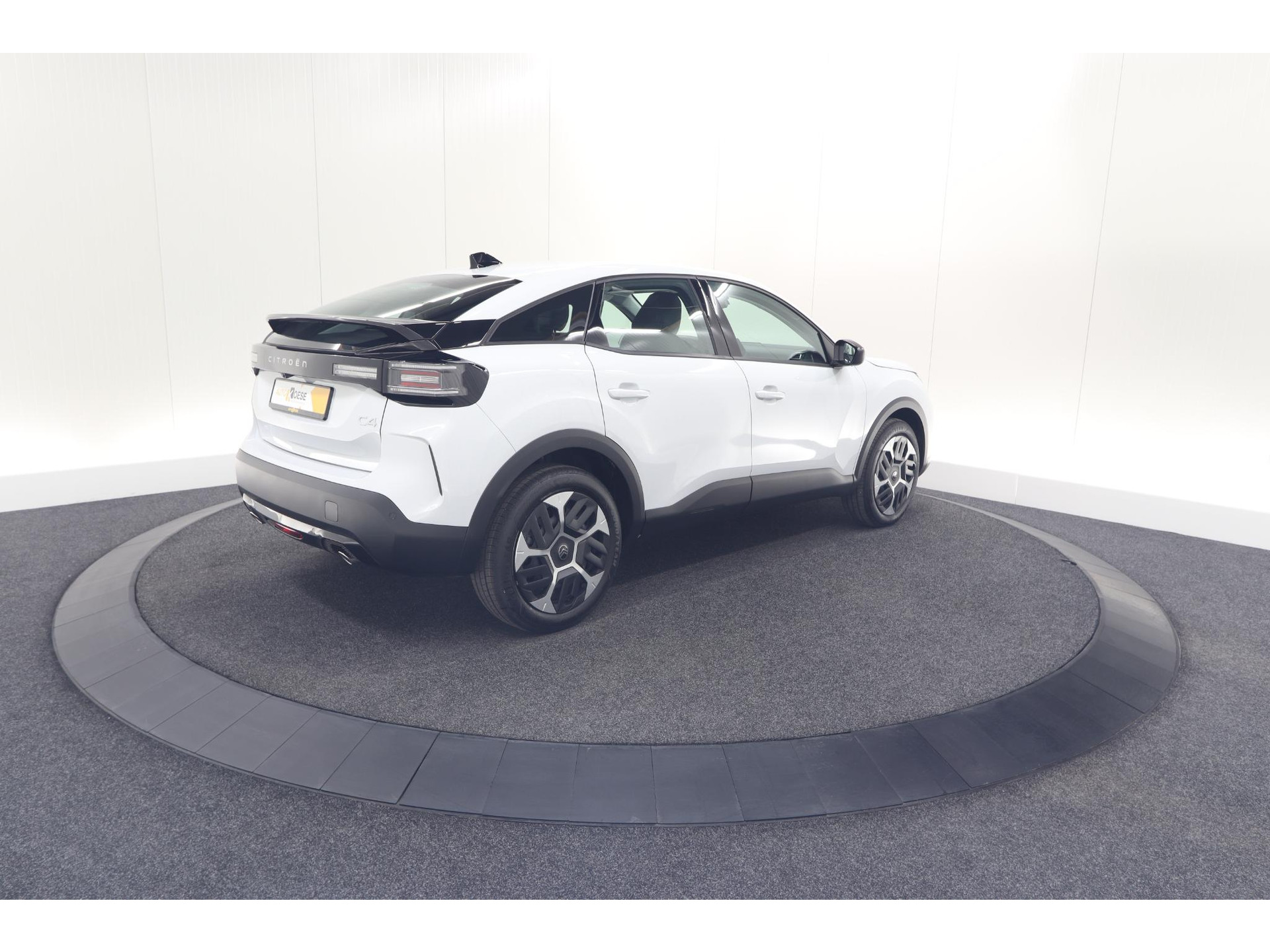 Citroen C4 Hybrid 136 e-DCS6 Plus | Camera | Apple Carplay | Navigatie | Parkeersensoren