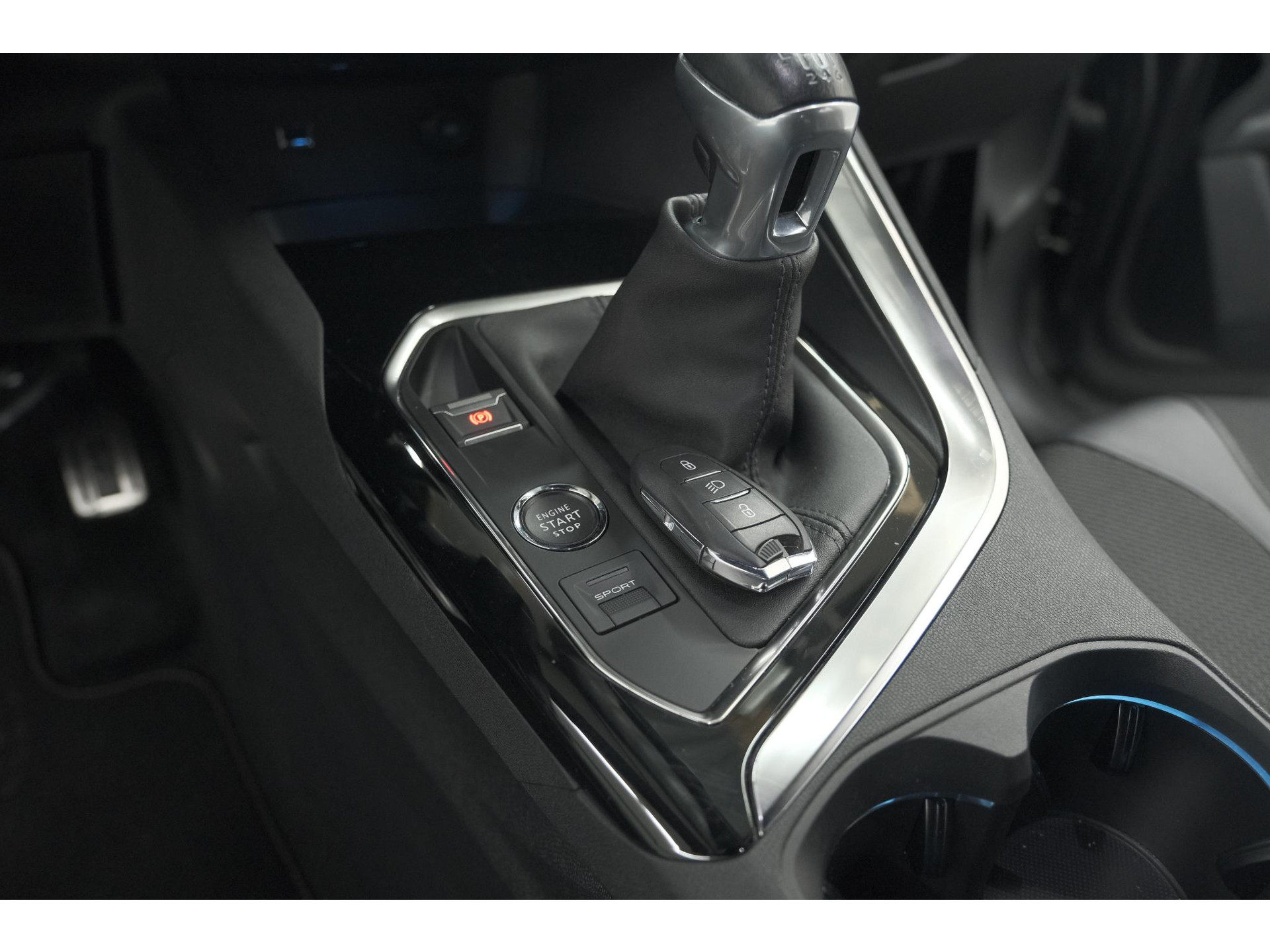 Peugeot 5008 PureTech 130 GT | Camera | Adaptieve Cruise Control | Dodehoekdetectie | Navigatie