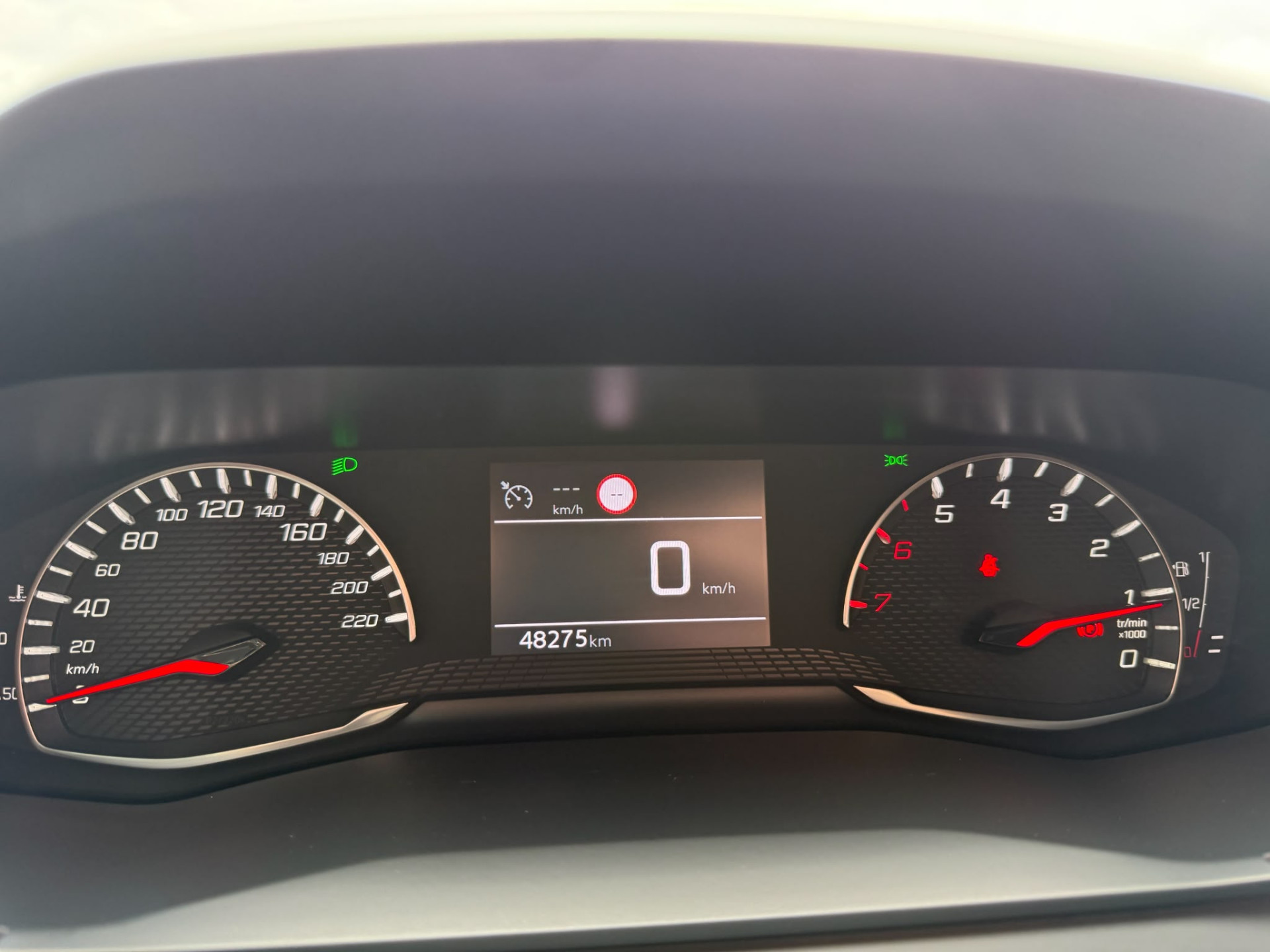 Peugeot 208 75PK Style | 1E EIGENAAR | 3/6/12MND GARANTIE| LED | CARPLAY | NAVI | CRUISE | CLIMA | LMV |