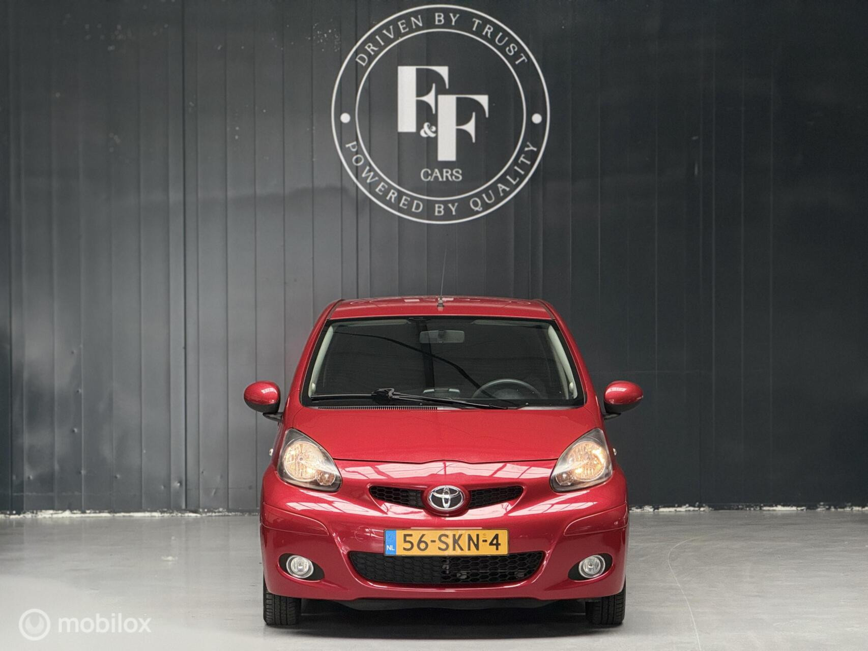 Toyota Aygo 1.0-12v Aspiration Red Navigator|Automaat|NAP|Navi