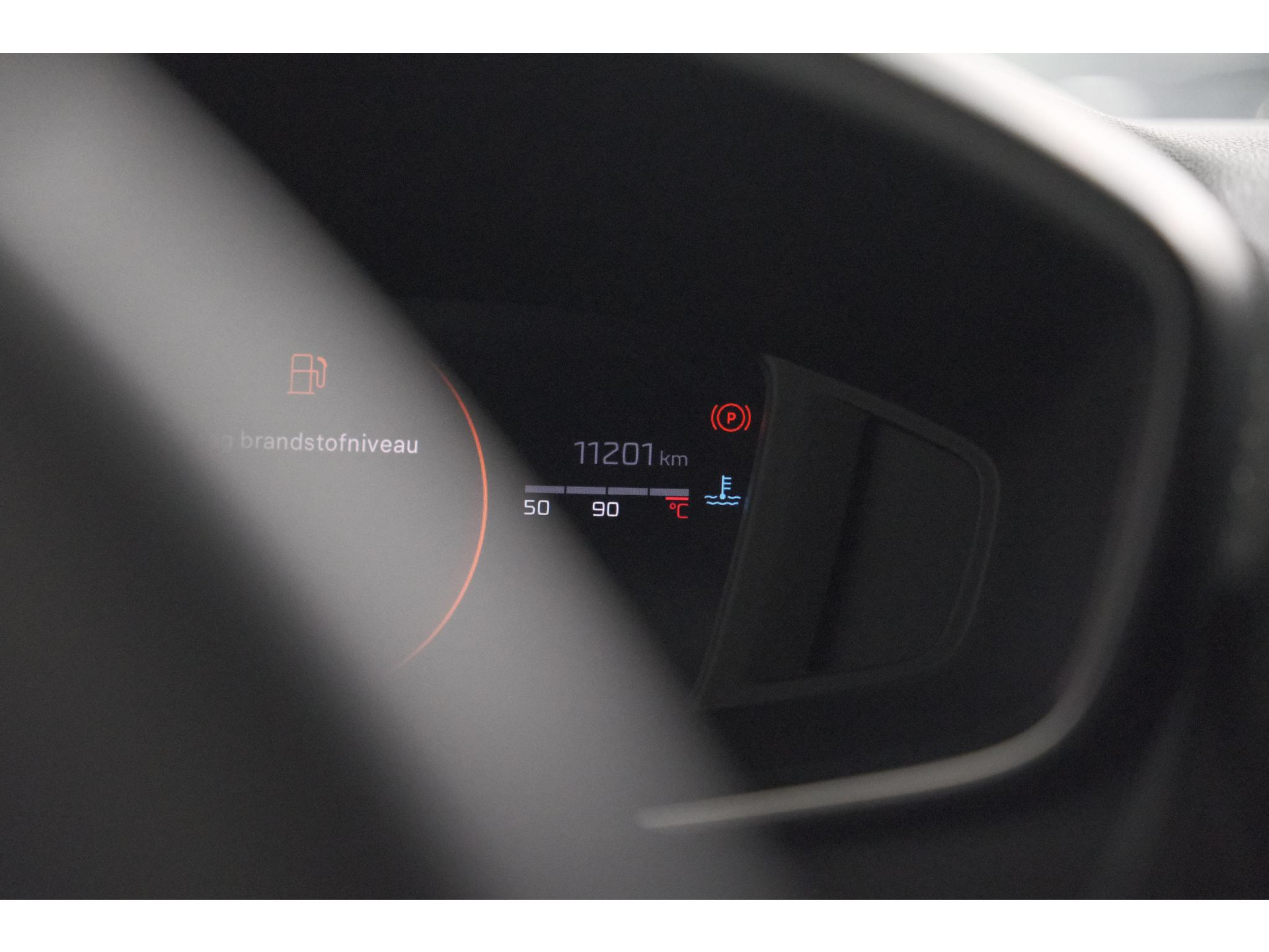 Peugeot 2008 PureTech 100 Allure | Apple Carplay | Parkeersensoren | Climate Control | Cruise Control