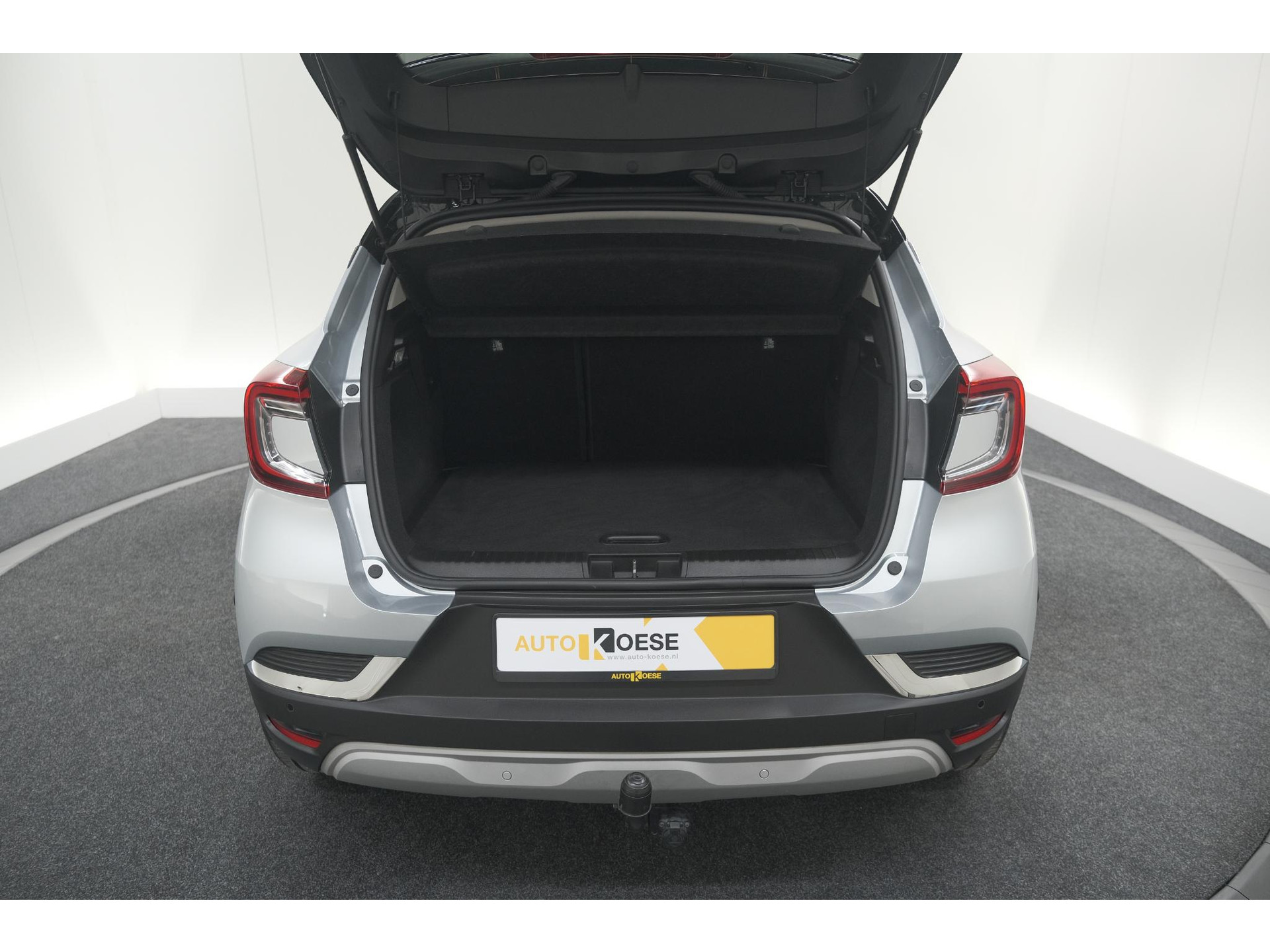 Renault Captur Mild Hybrid 140 EDC Techno | Trekhaak | 360 Camera | 9.3 Inch Grootscherm | Apple Carplay | Parkeersensoren
