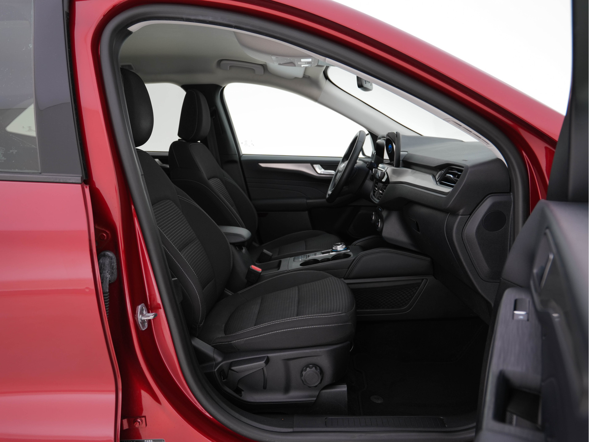 Ford Kuga 2.5 PHEV Titanium (INCL-BTW) *DIGI-COCKPIT | ADAPTIVE-CRUISE | BLINDSPOT | PARK-PILOT | CAMERA | NAVI-FULLMAP | HEATED-SEATS | COMFORT-SEATS | ECC | CARPLAY | PDC | DAB | LANE-ASSIST | 17''ALU*