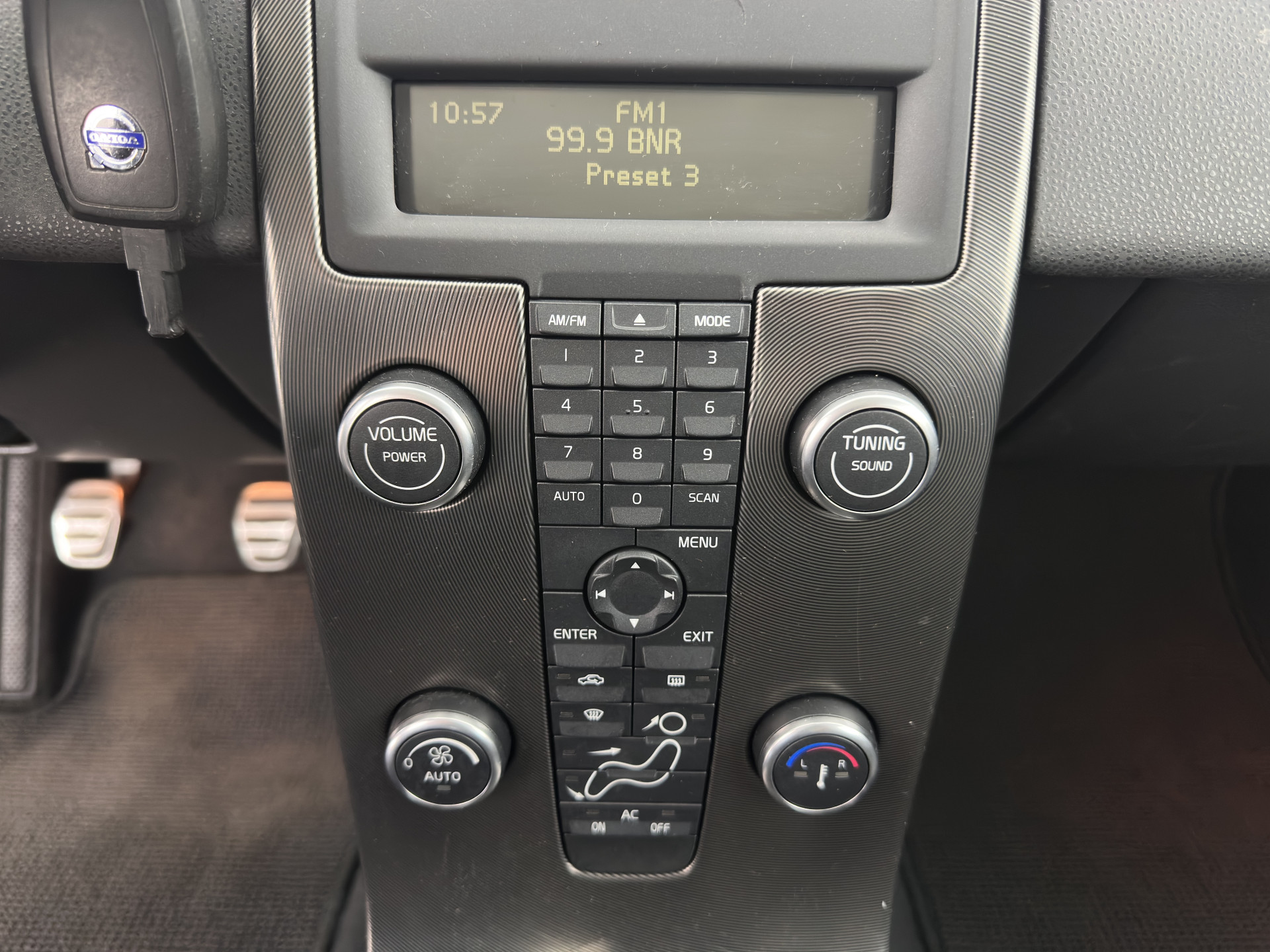 Volvo C30 1.6 D2 R-Design (INCL-BTW) *LEATHER-FABRIC | SPORT-SEATS | ECC | PDC | CARBON-INLAY | CRUISE | 17''ALU*