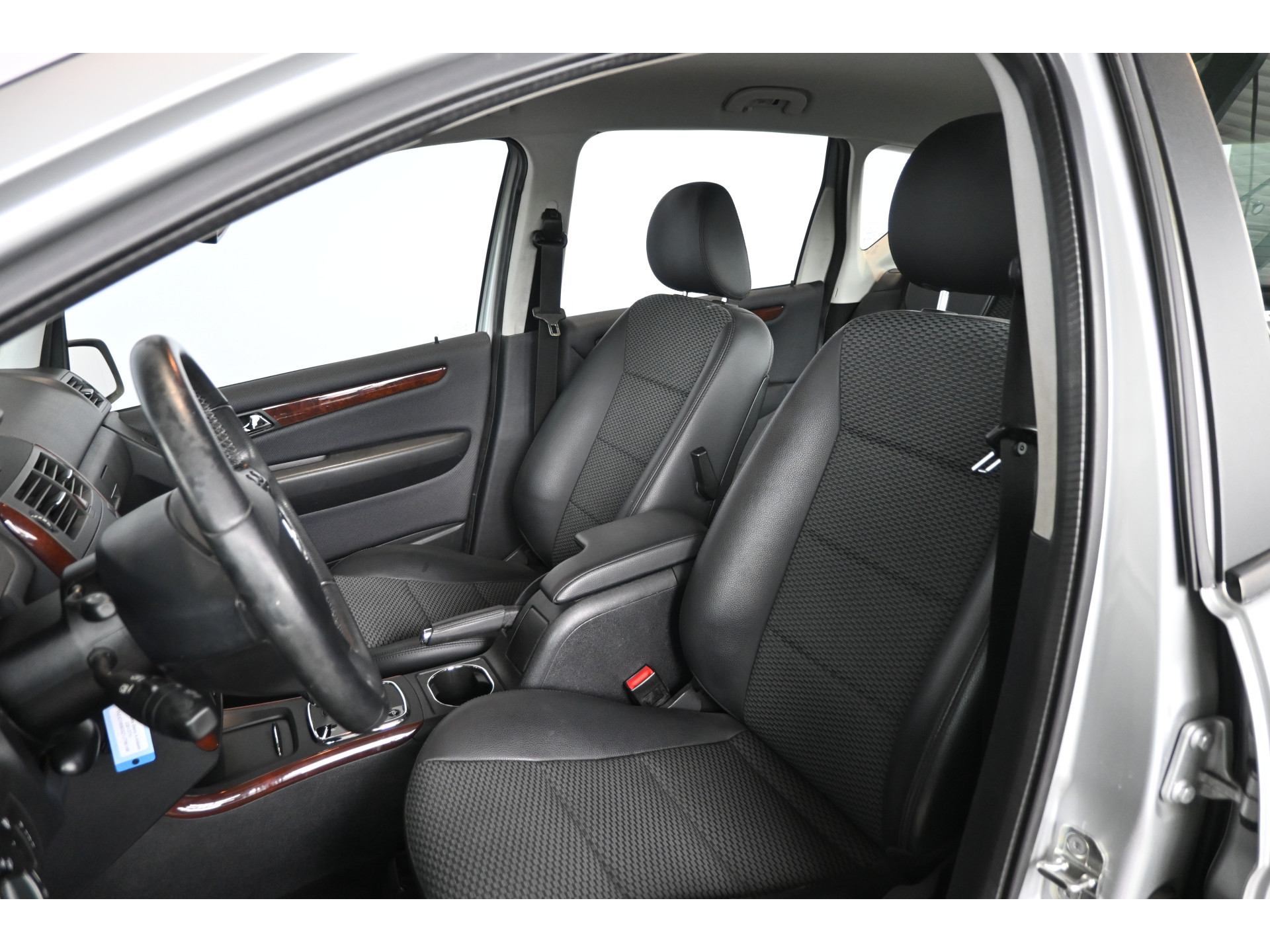 Mercedes-Benz A-klasse 180 Business Class Automaat Airco Trekhaak Rijklaarprijs Inruil Mogelijk!