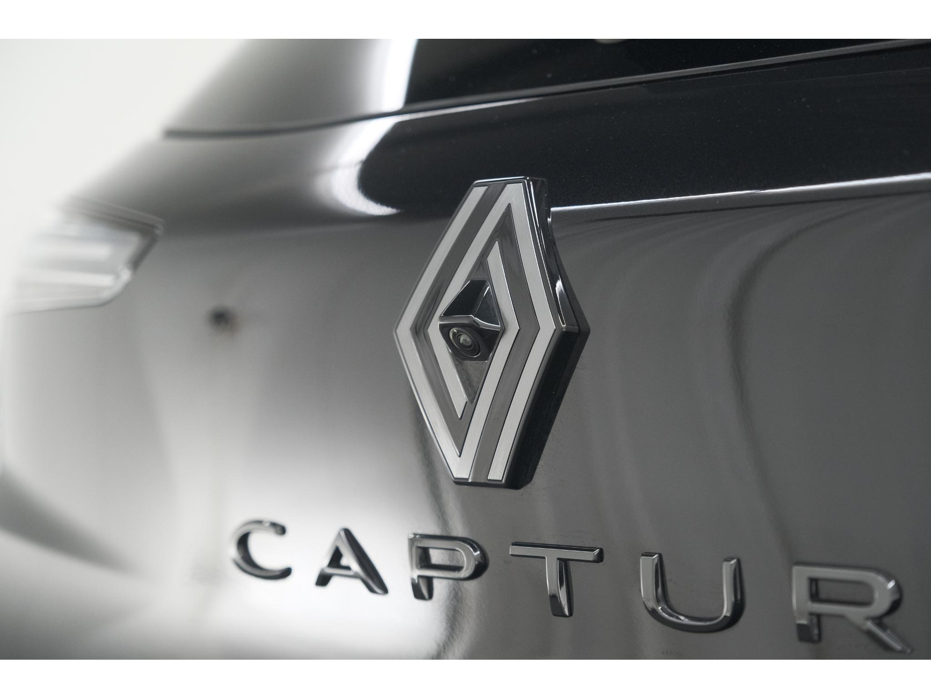 Renault Captur 1.8 E-Tech full hybrid 160 Esprit Alpine | 360 Camera | Adaptieve Cruise Control | Dodehoekdetectie | Stuurwielverwarming