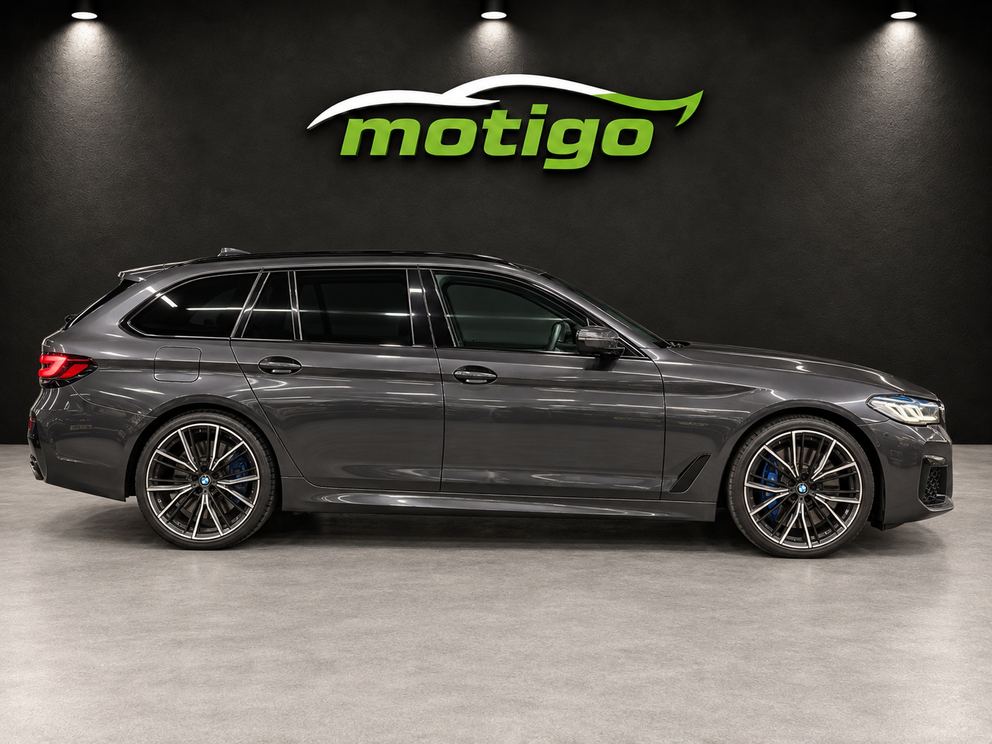 BMW 5-serie Touring 530i xDrive High Executive edition
