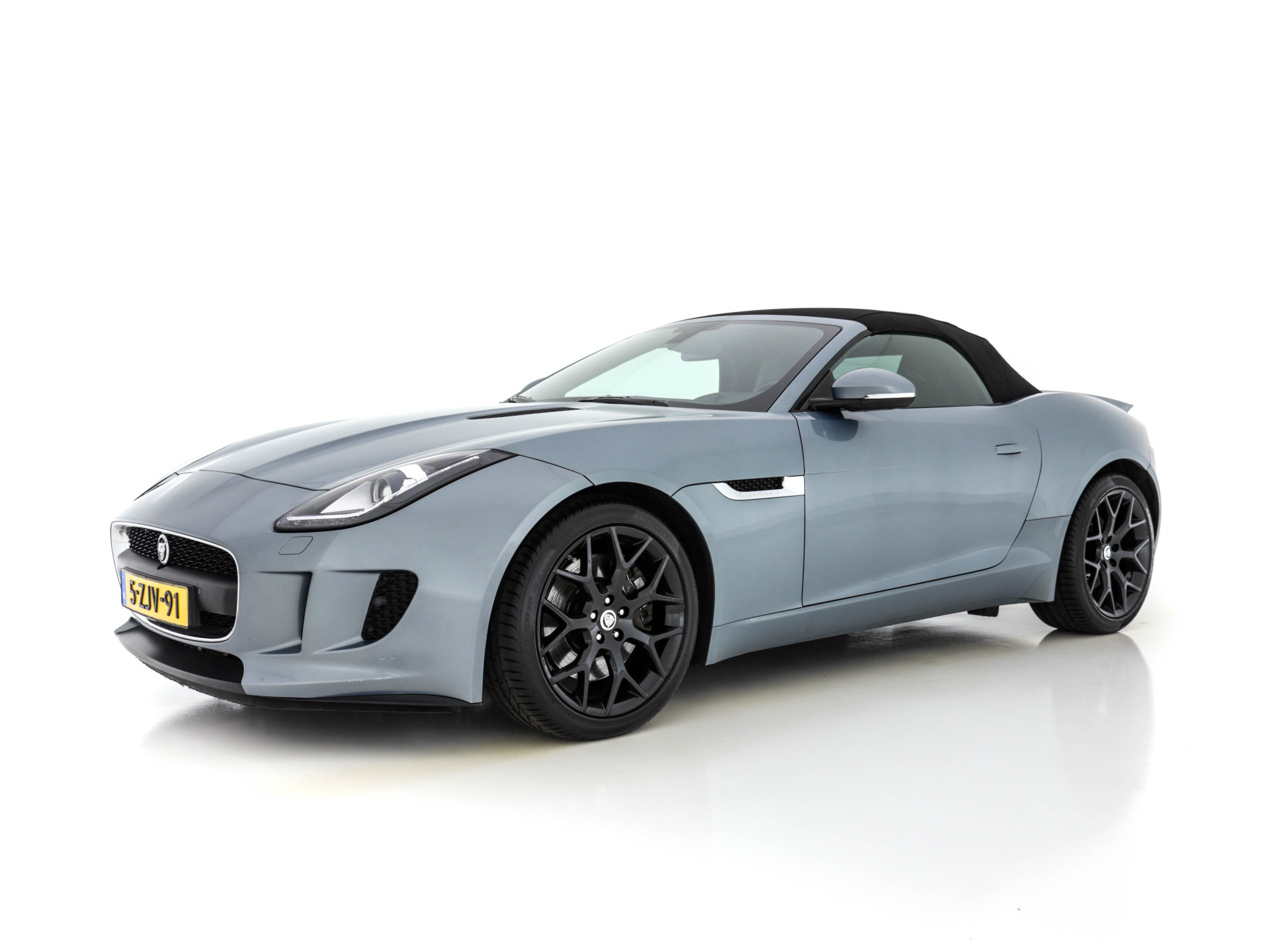 Jaguar F-TYPE 3.0 V6 Convertible Aut. *LEATHER | BI-XENON | NAVI-FULLMAP | CAMERA | MEMORY-PACK | KEYLESS | DAB | SHIFT-PADDLES | ECC | HEATED-SPORTSEATS | PDC | AIRSCARF | CRUISE | 19"ALU*