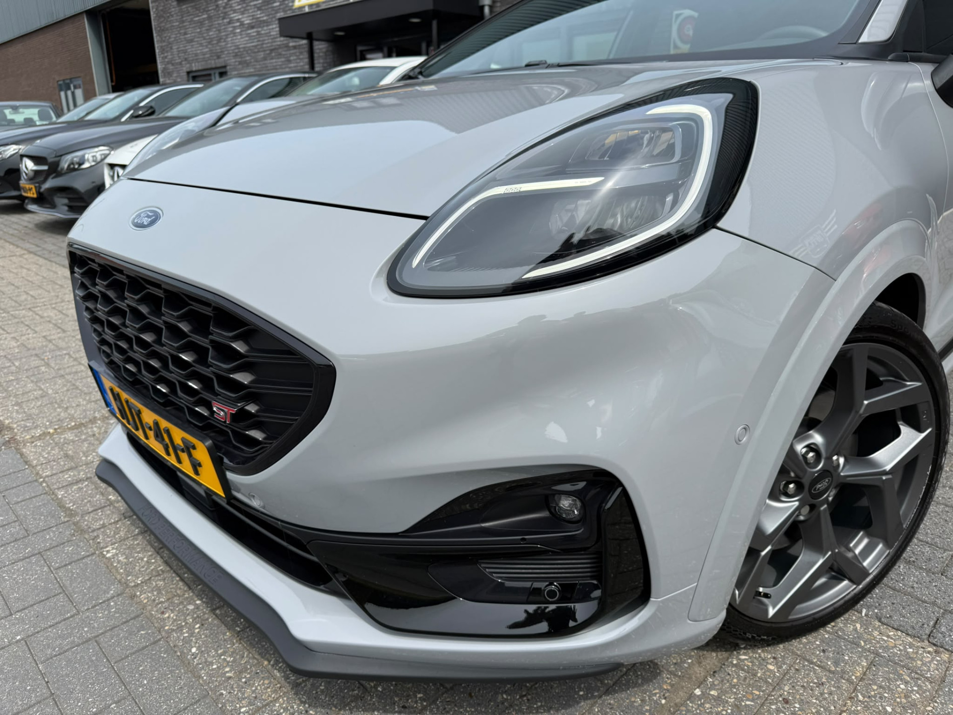 Ford Puma 1.0 EcoBoost Hybrid ST-X | AUTOMAAT | PANO DAK | 3/6/12 MND GARANTIE | NAVI | ACC | PDC | LANE ASSIST |