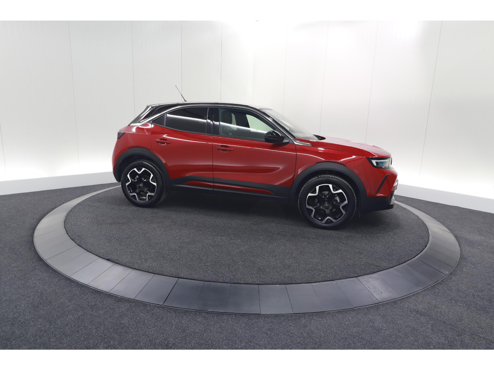 Opel Mokka 130 Turbo EAT8 Ultimate | Camera | Dodehoekdetectie | Massage | Adaptieve Cruise Control