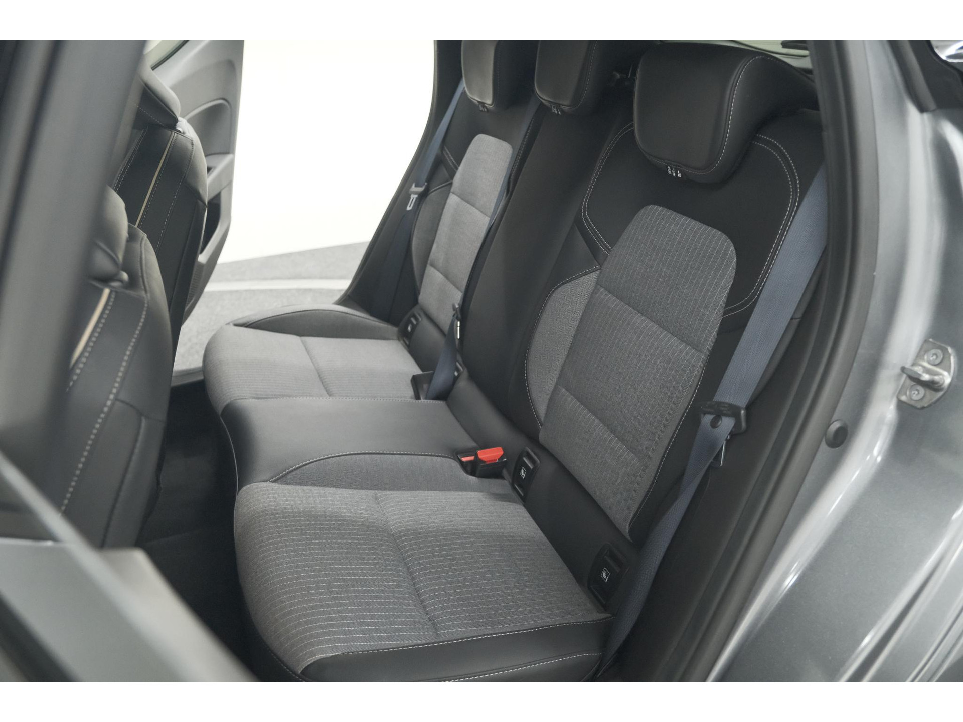 Renault Clio TCe 90 GPF techno | 360 Camera | Dodehoekdetectie | Adaptieve Cruise Control