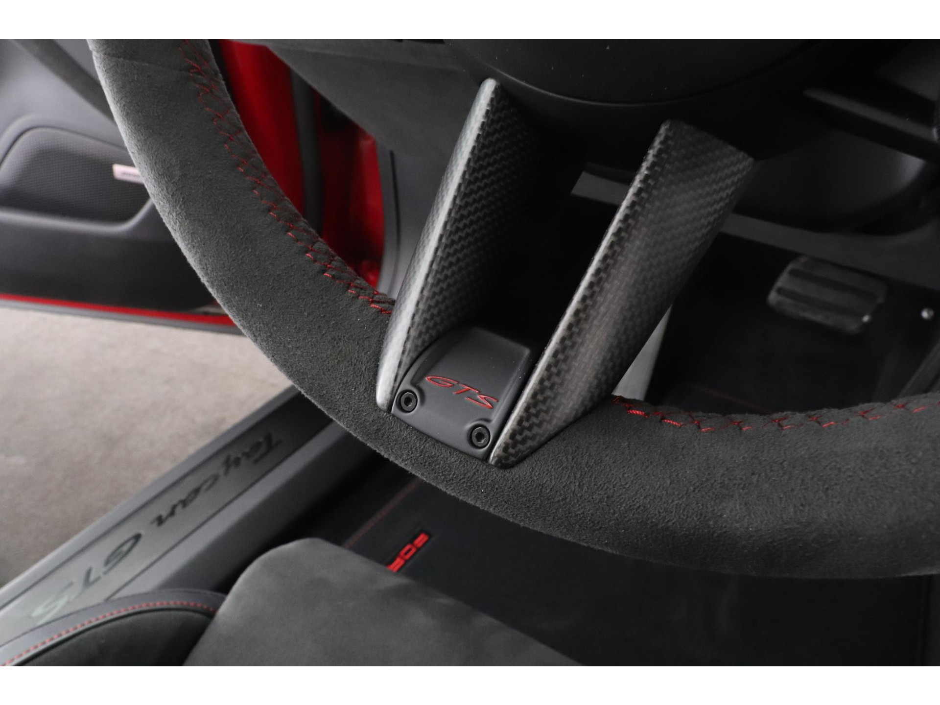 Porsche Taycan Sport Turismo GTS | 93 kWh Accu Plus | Surround View | InnoDrive | Sport Chrono Pakket | Panoramadak