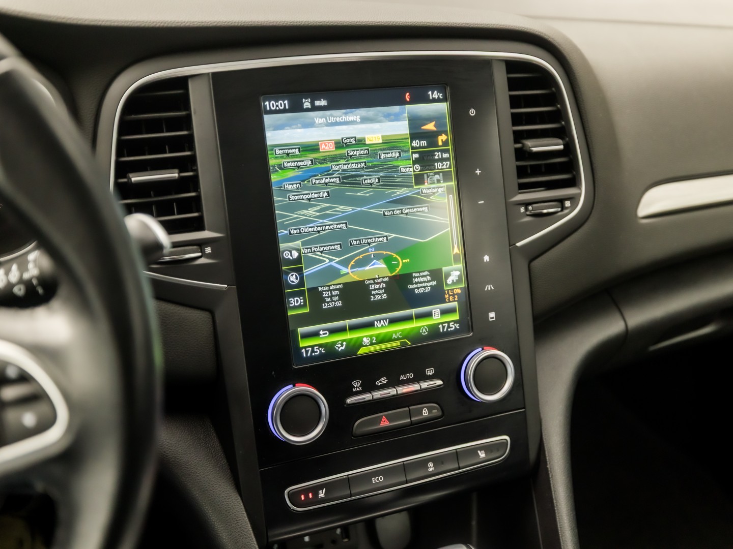 Renault Mégane Estate 1.2 TCe Bose Automaat (VIRTUAL COCKPIT, GROOT NAVI, LEDER/ALCANTARA, GETINT GLAS, STOELVERWARMING, SPORTSTOELEN, TREKHAAK, PARKEERSENSOREN, NIEUWSTAAT)