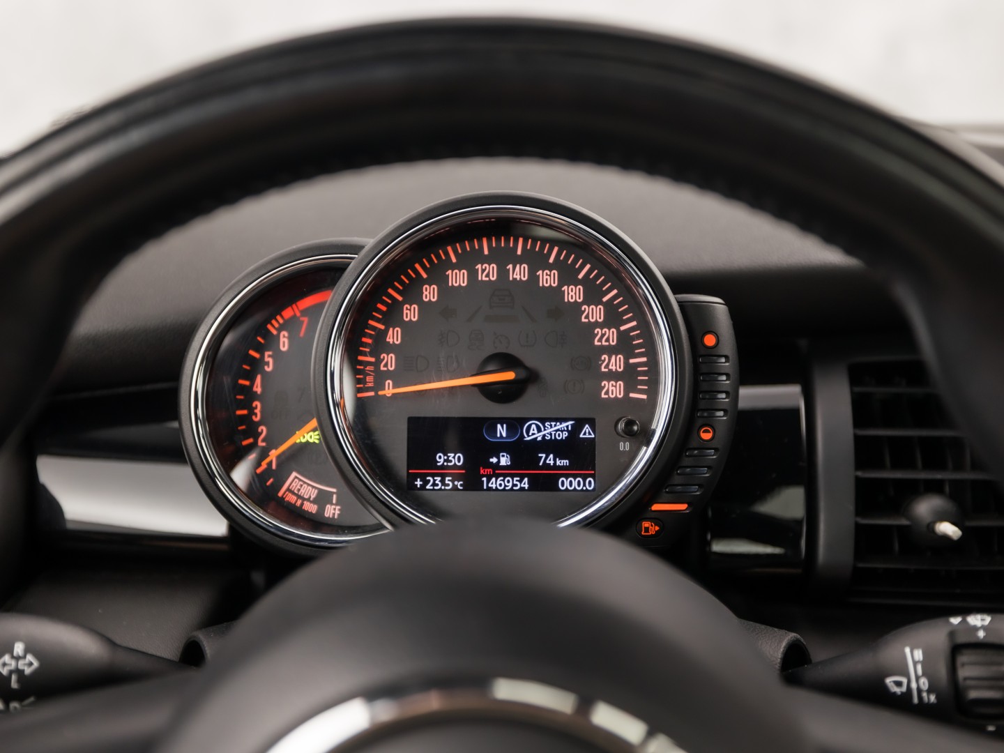 MINI One 1.5 Cooper Marylebone (PANORAMADAK, NAVIGATIE, CLIMATE, LEDER, STOELVERWARMING, SPORTSTOELEN, UNIUN JACK ACHTERLICHTEN, GETINT GLAS, NIEUWSTAAT)