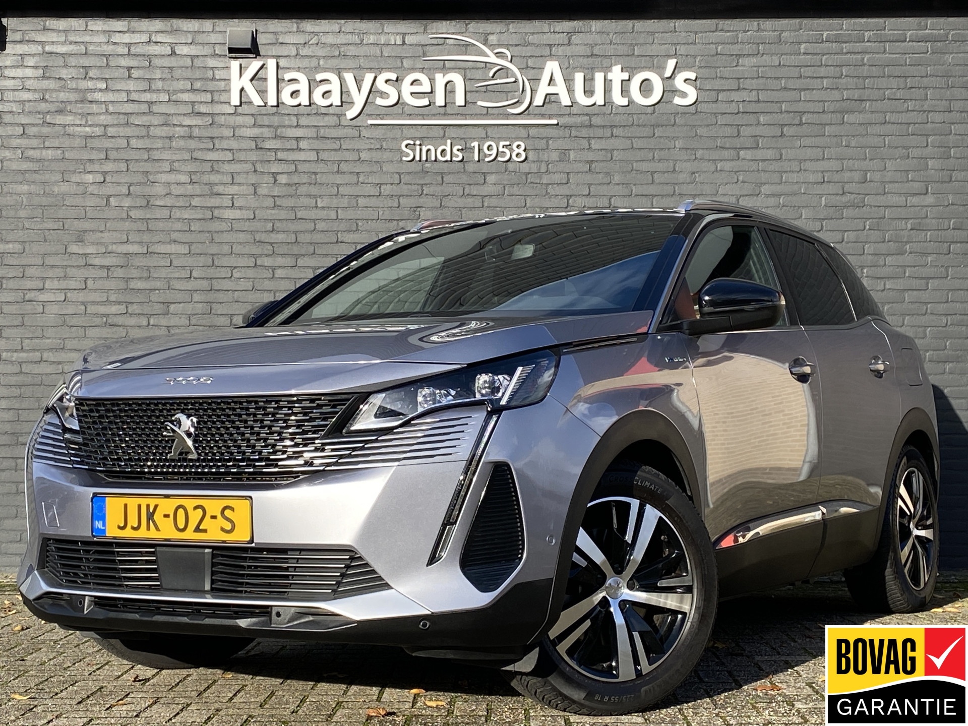Peugeot 3008 1.6 Plug-in Hybrid 4WD 300 pk GT AUT. | 1e eigenaar | carplay | panoramadak | navigatie | 3D cockpit | 2 laadkabels | BTW