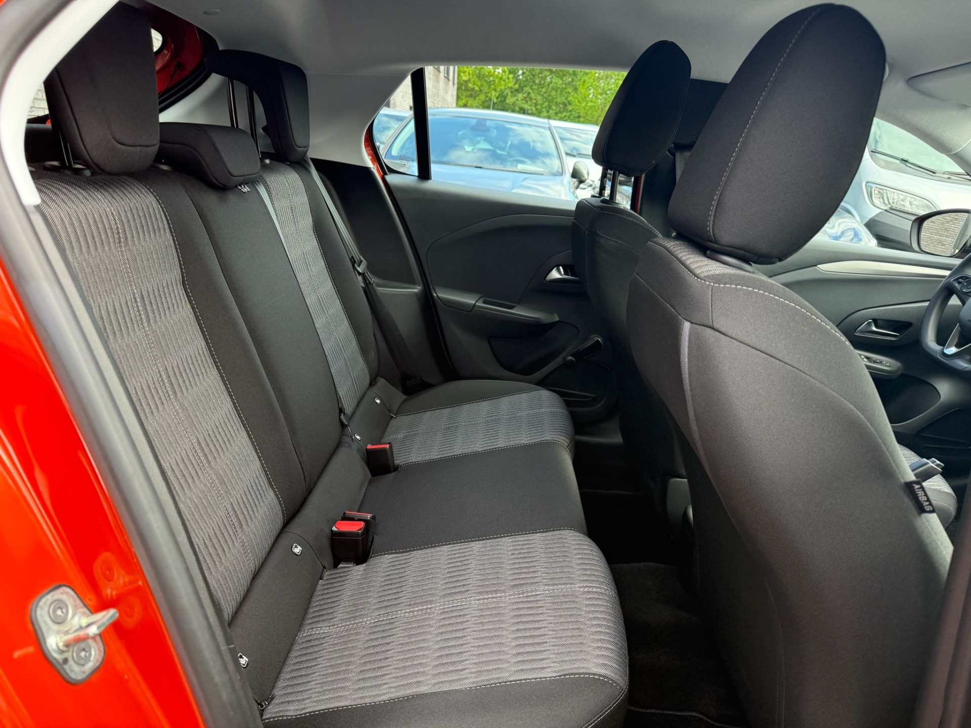 Opel Corsa 1.2 | 1E EIGENAAR | 3/6/12MND GARANTIE | DAB | CRUISE | LANE | PDC | CARPLAY | AIRCO |