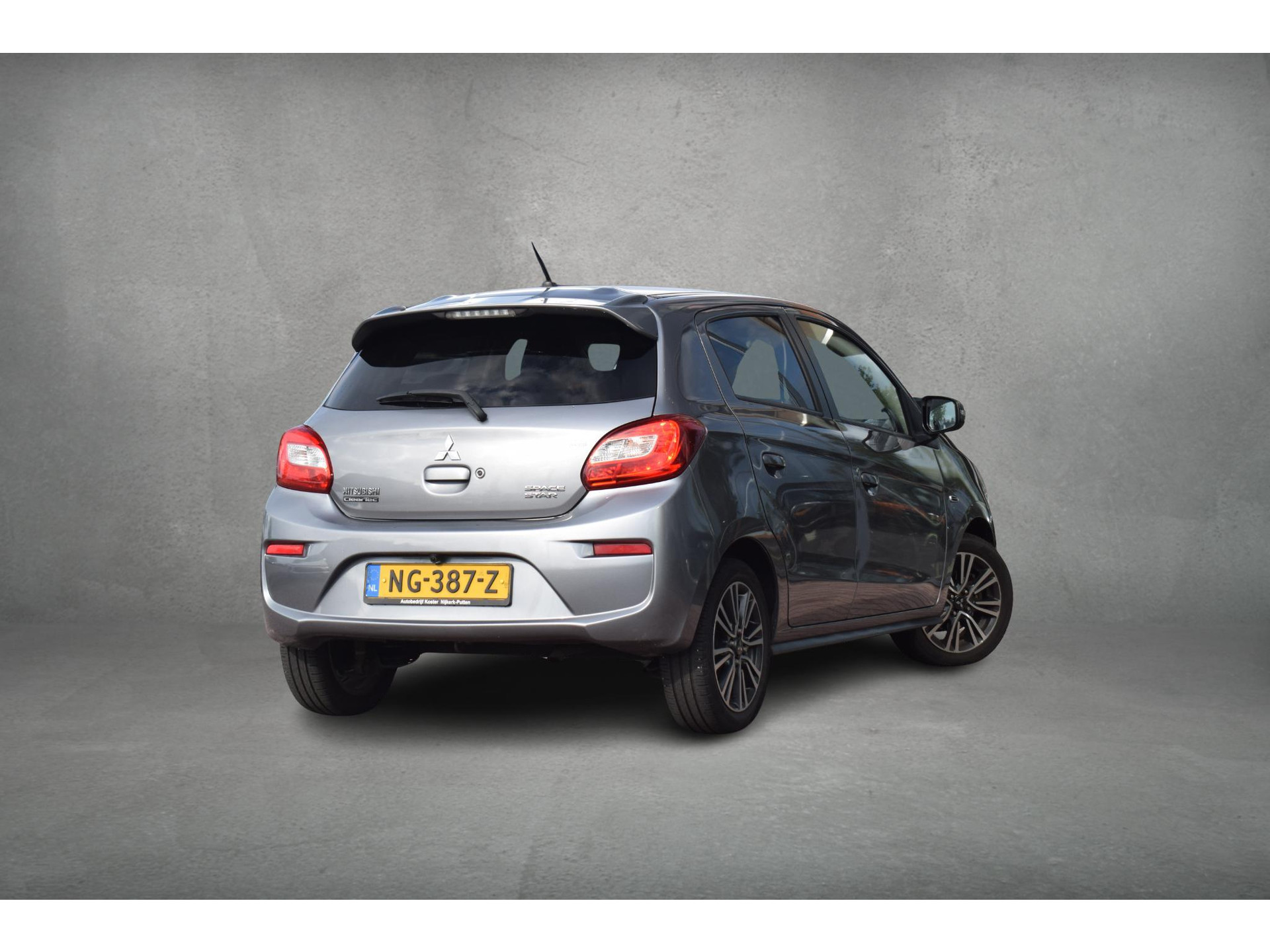 Mitsubishi Space Star 1.2 Instyle | Apple CarPlay | Camera | Keyless | Climate | Cruise