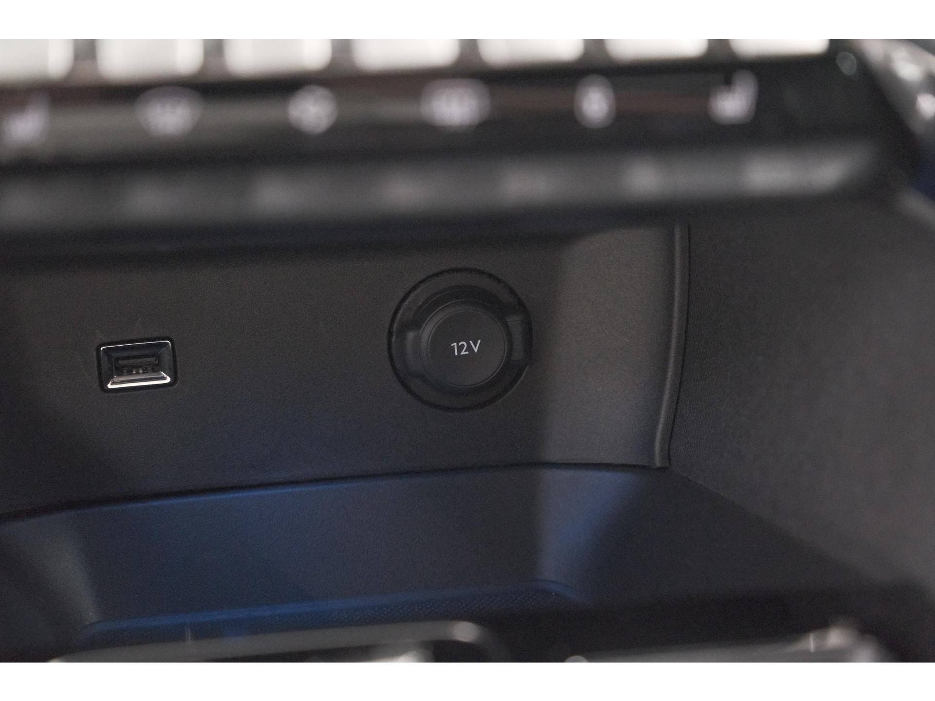Peugeot 3008 PureTech 130 EAT8 GT Black Pack | Camera | Adaptieve Cruise Control | Elektronische Kofferklep | Apple Carplay