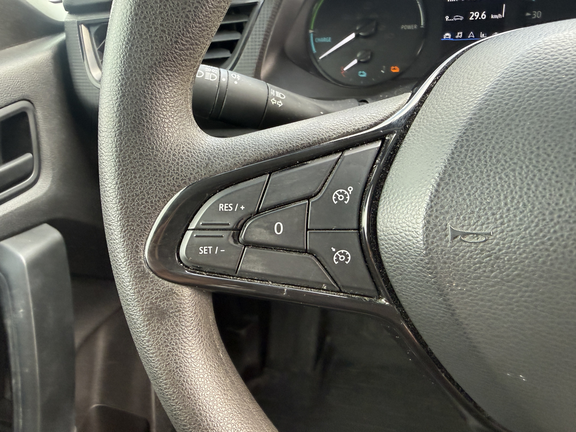 Renault Kangoo E-Tech 45kWh 122PK Elektrisch L1 300km WLTP 98.6% (SOH) 80kW Snelladen Climate Control Cruise Control LED Navigatie Parkeersensoren Achter