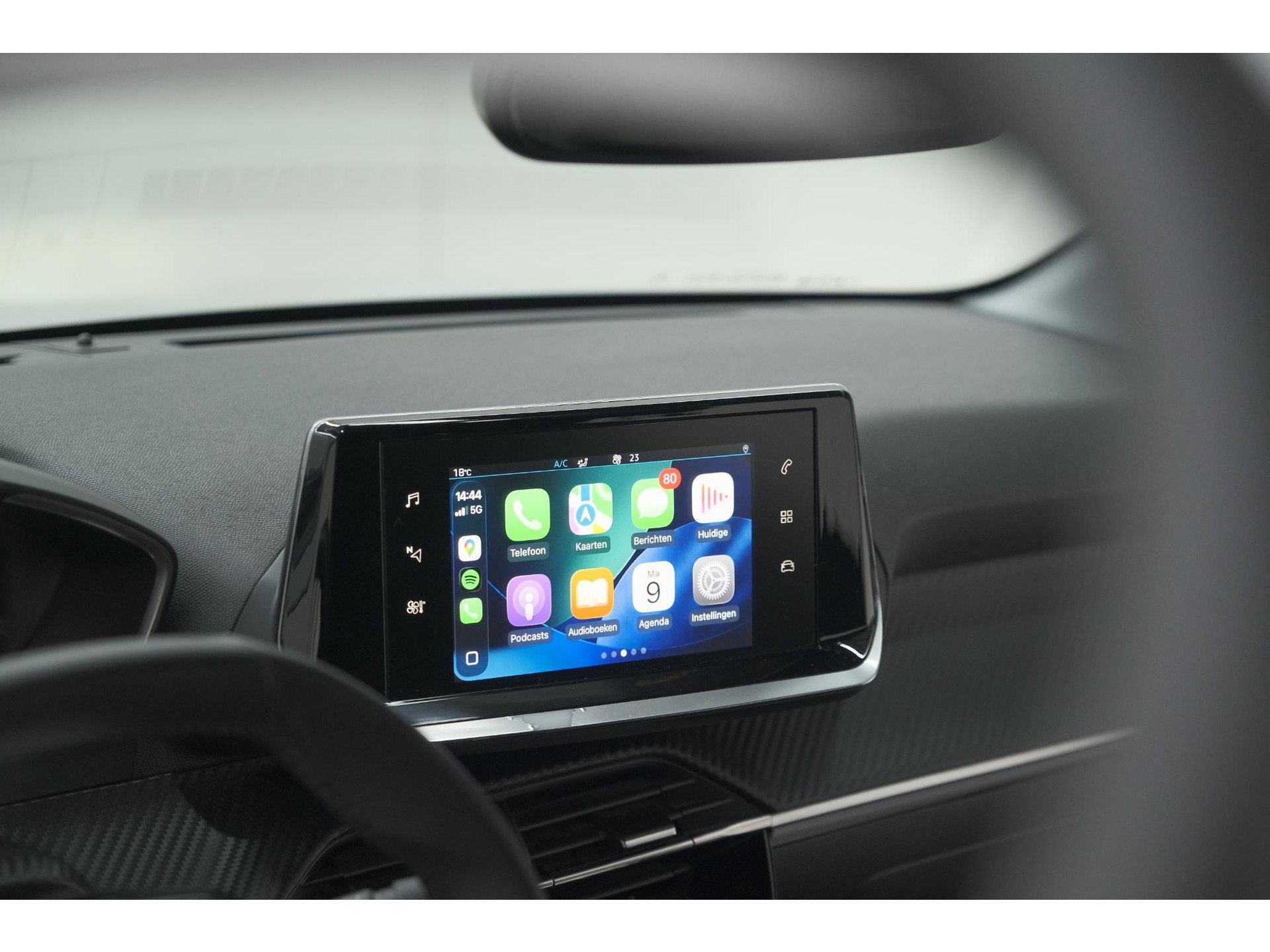 Peugeot 208 PureTech 100 PK Allure | Apple Carplay | Parkeersensoren | Lichtmetalen velgen