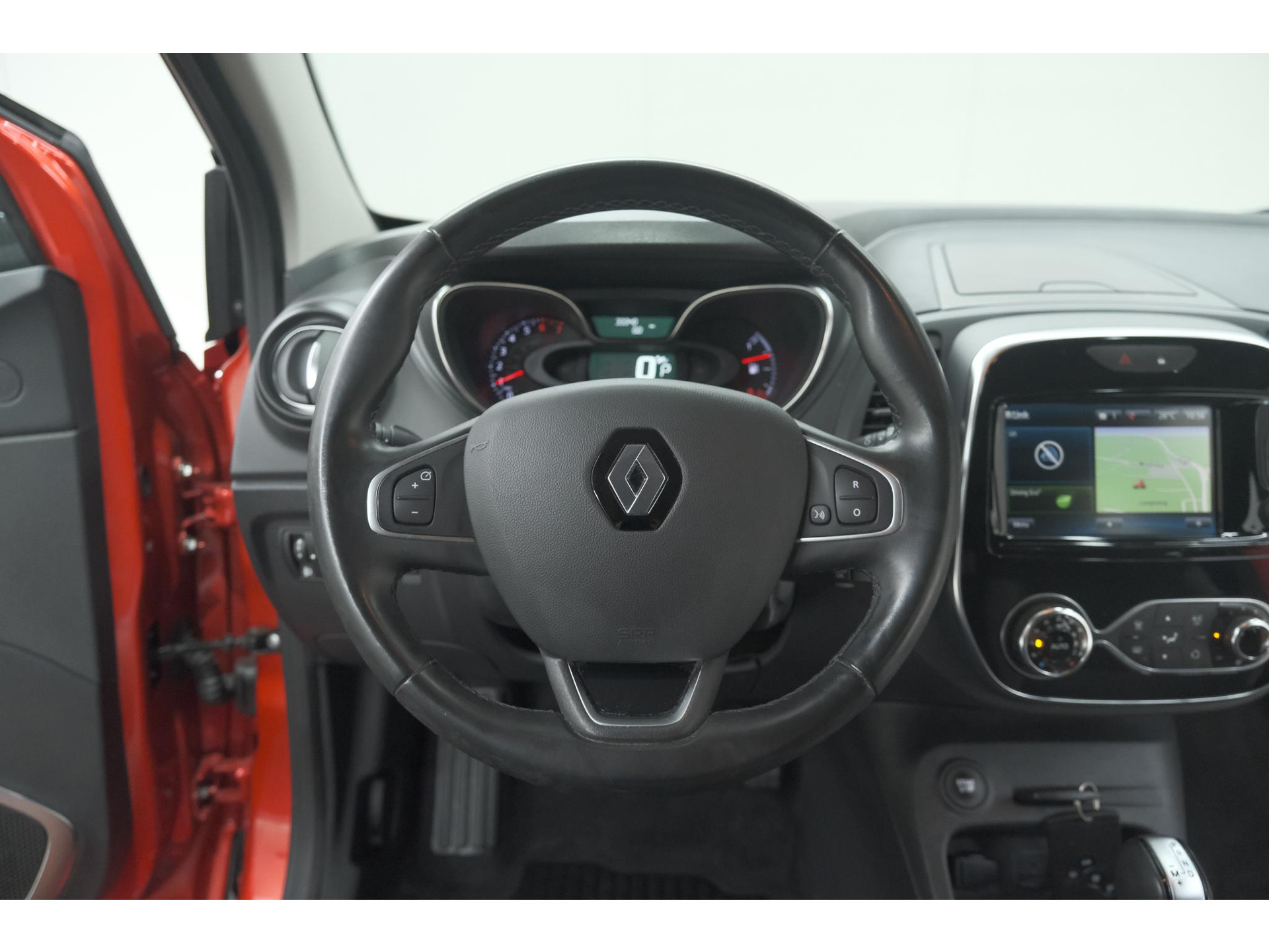Renault Captur TCe 120 EDC Intens | Trekhaak | Camera | Navigatie | Parkeersensoren