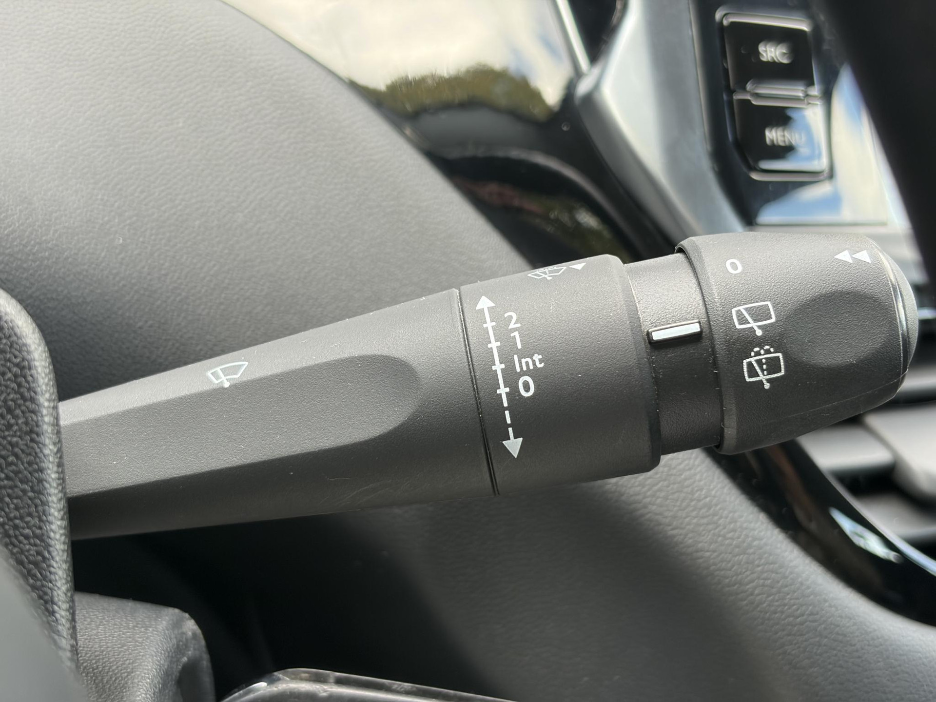 Peugeot 208 1.2 PureTech Blue Lion ✓Nieuwe D-riem✓Afn.Trekhaak✓Carplay✓Navi✓Airco✓Cruise✓Pdc✓2e Eigenaar✓Weinig Km✓5 Deurs✓N.A.P✓Apk tot 08-2027