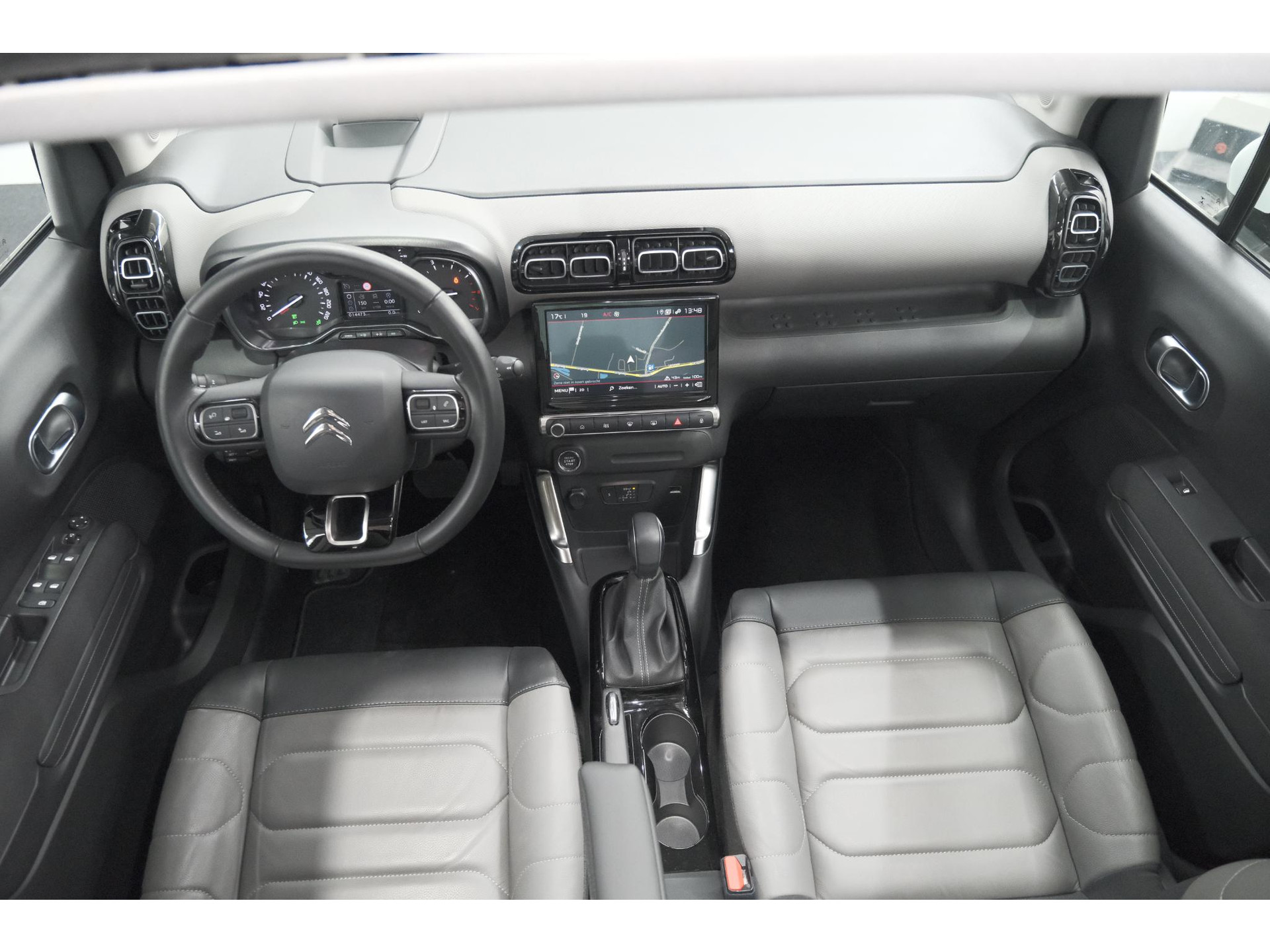 Citroen C3 Aircross PureTech 130 EAT6 Shine | Schuif-/Kanteldak | Camera | Dodehoekdetectie | Head-Up Display