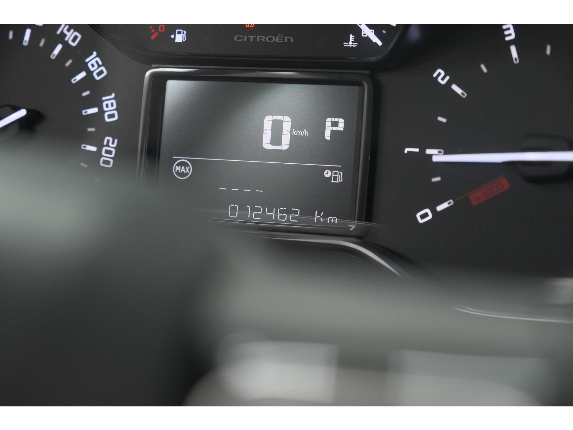 Citroen C3 Aircross PureTech 130 EAT6 Max | Allseason Banden | Parkeersensoren | Navigatie | Apple Carplay